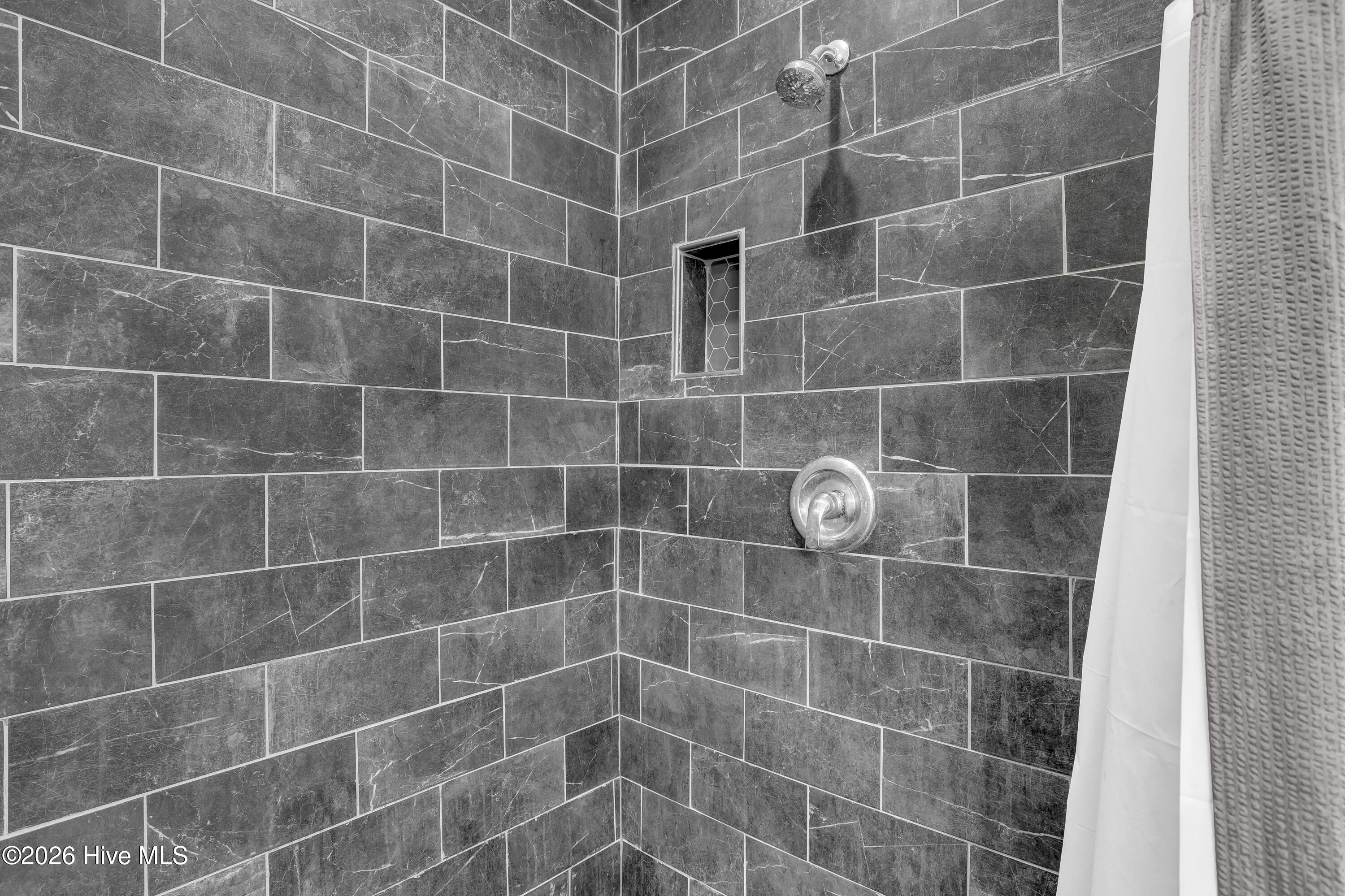 100551394 | Photo 28