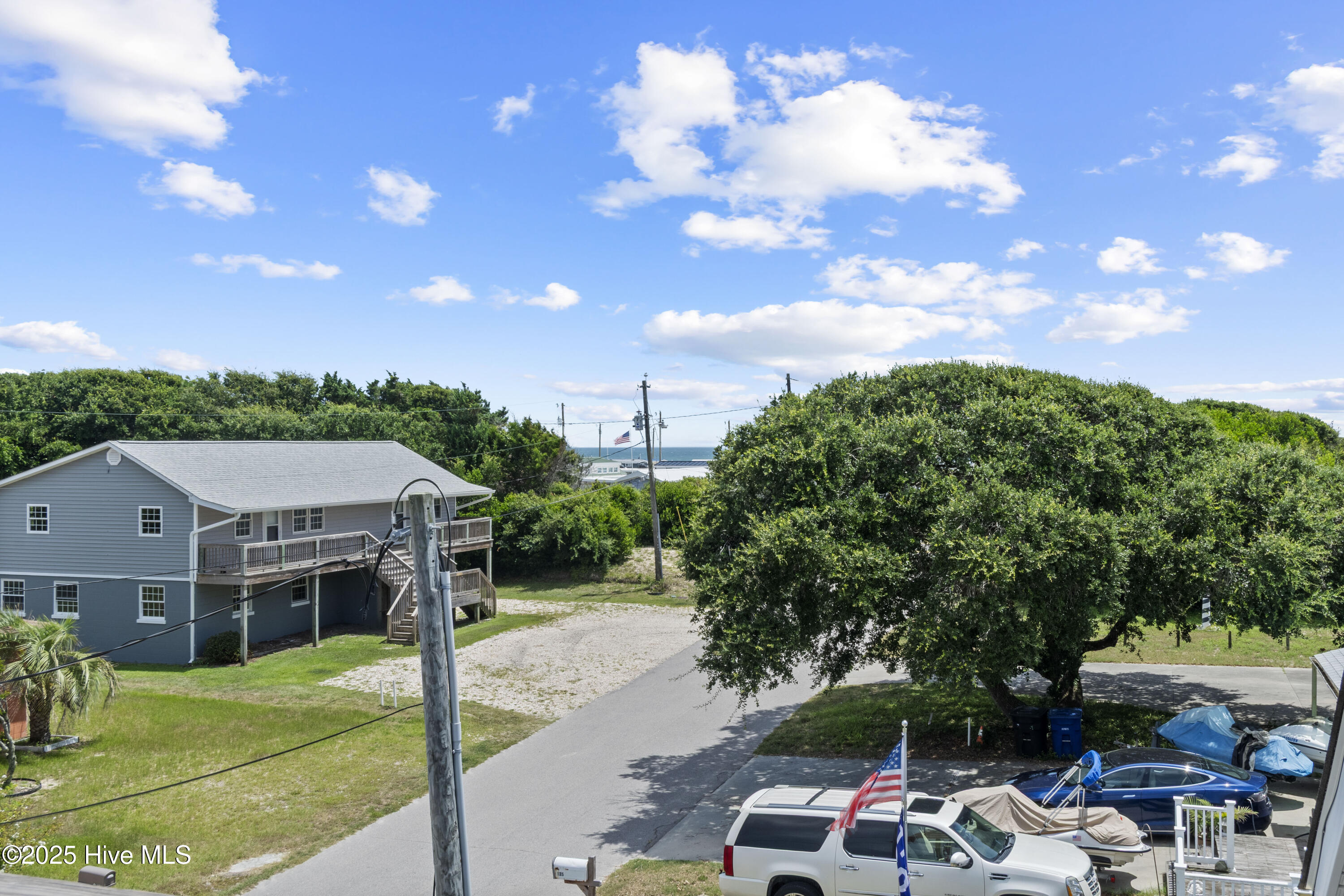 100520173 | Photo 46