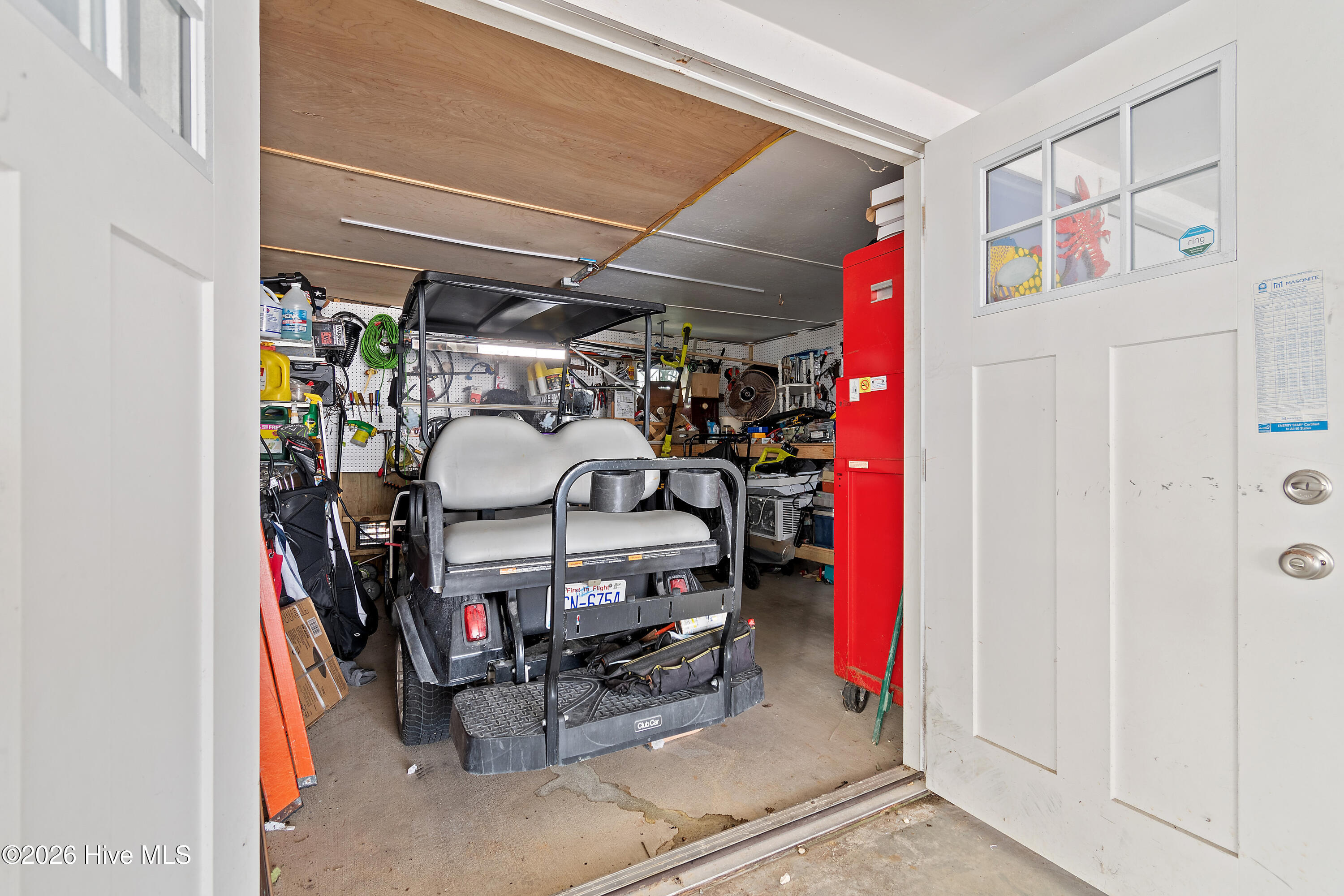 100557263 | Photo 36