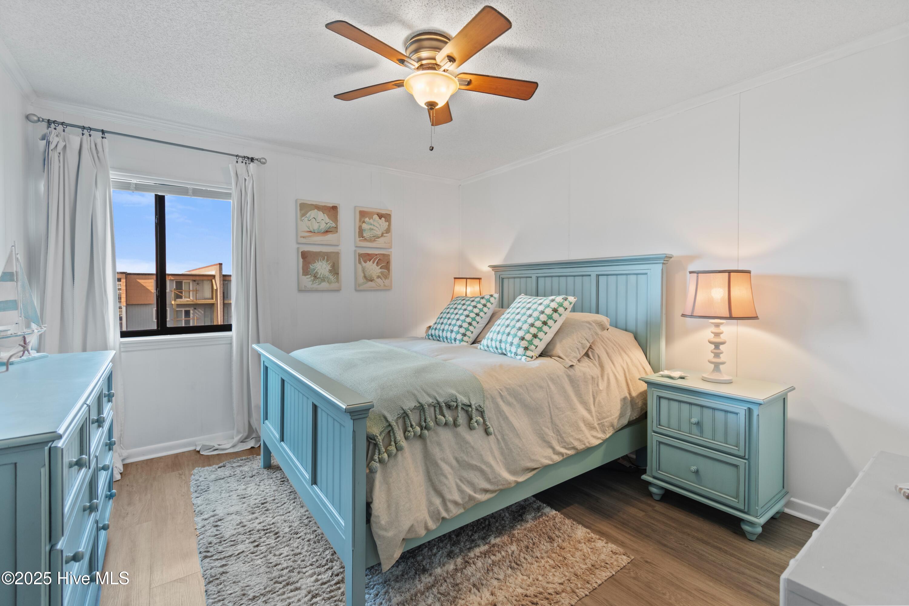 100492012 | Photo 22