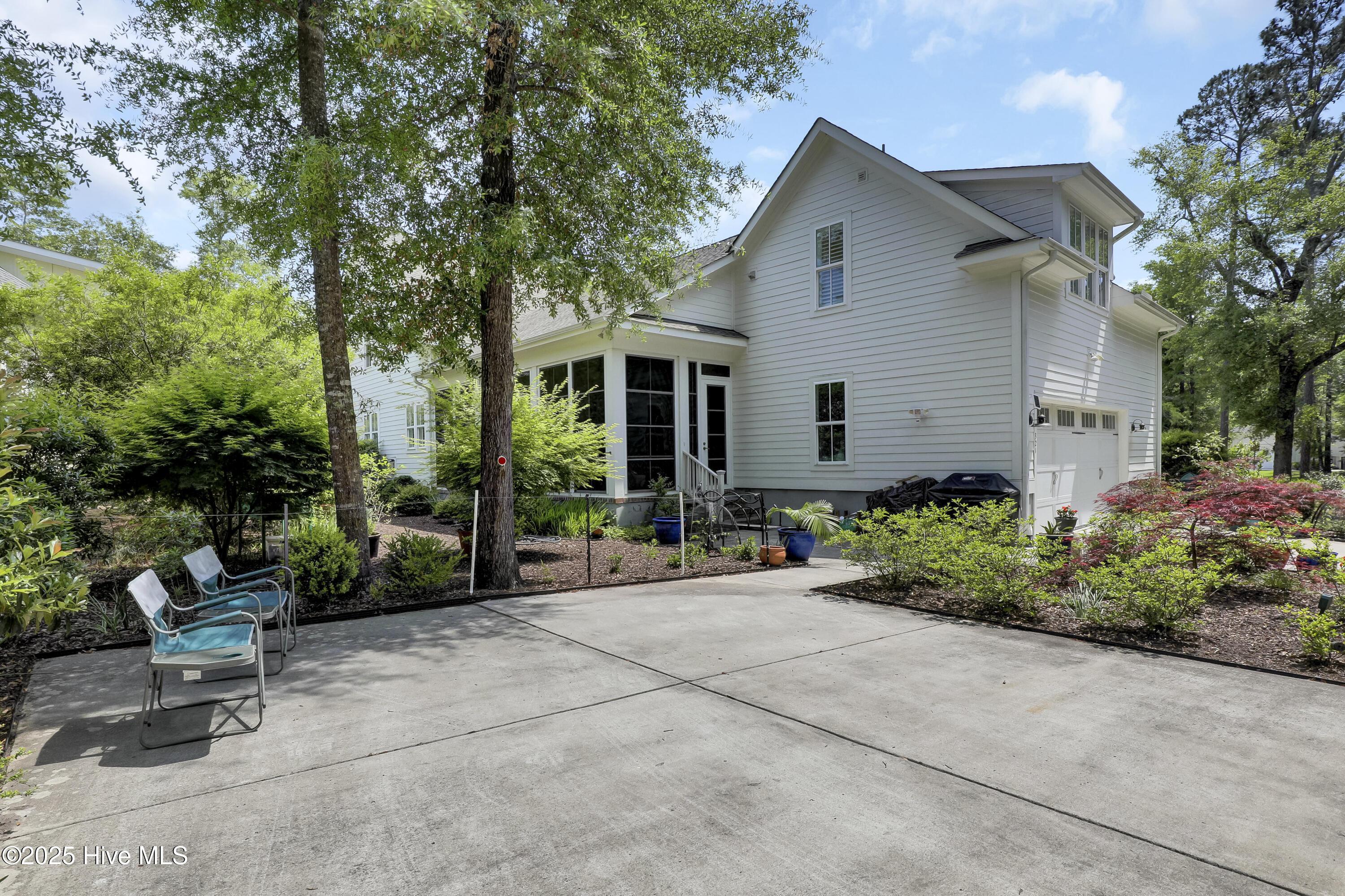 100523529 | Photo 47