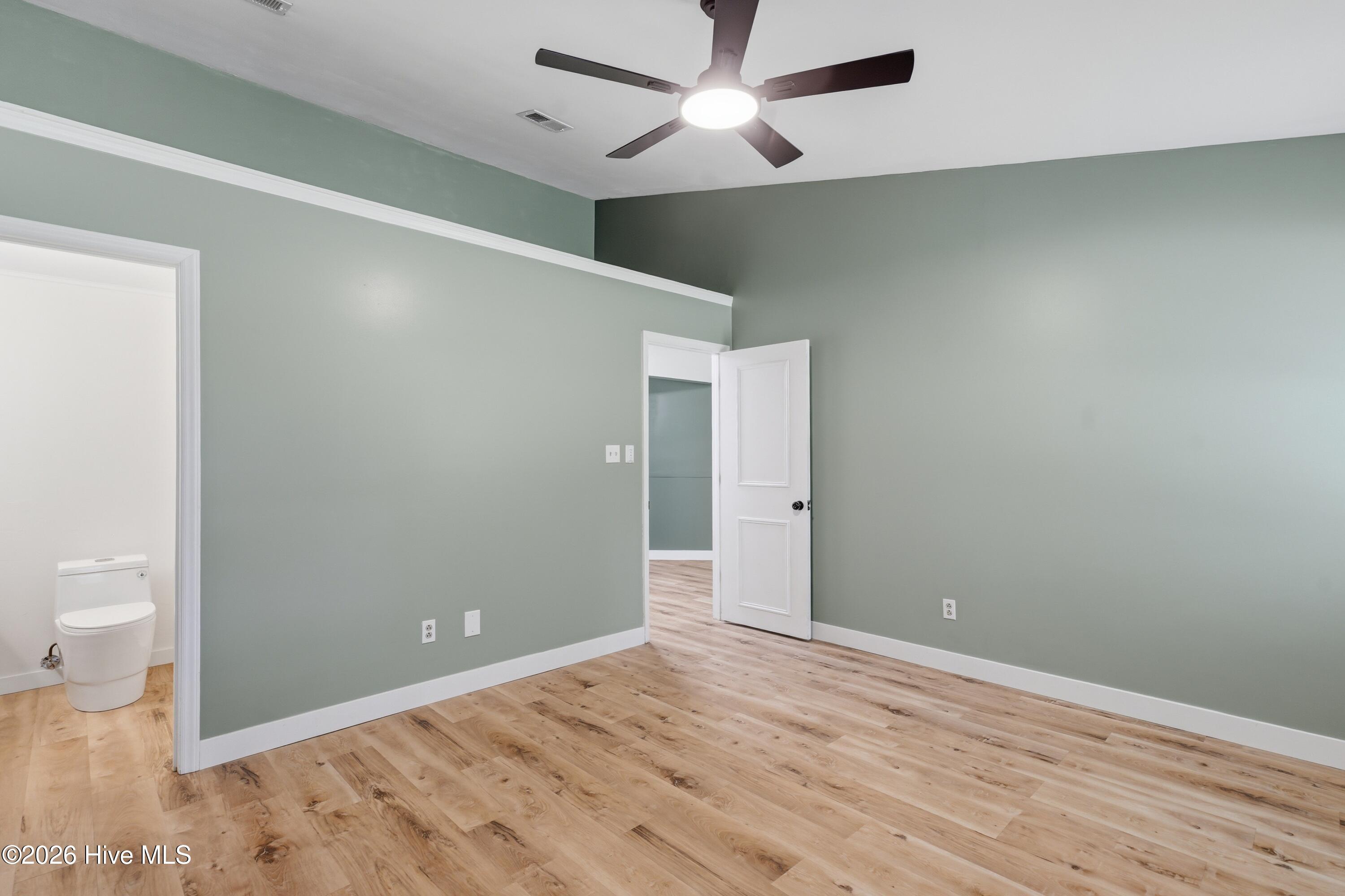 220 E Lakeridge Landing, Jacksonville, NC 28546 – photo 13: 220 E Lakeridge Landing _ 26