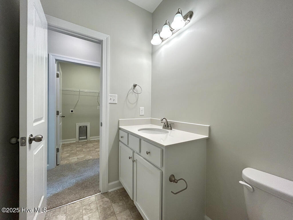 100562477 | Photo 29