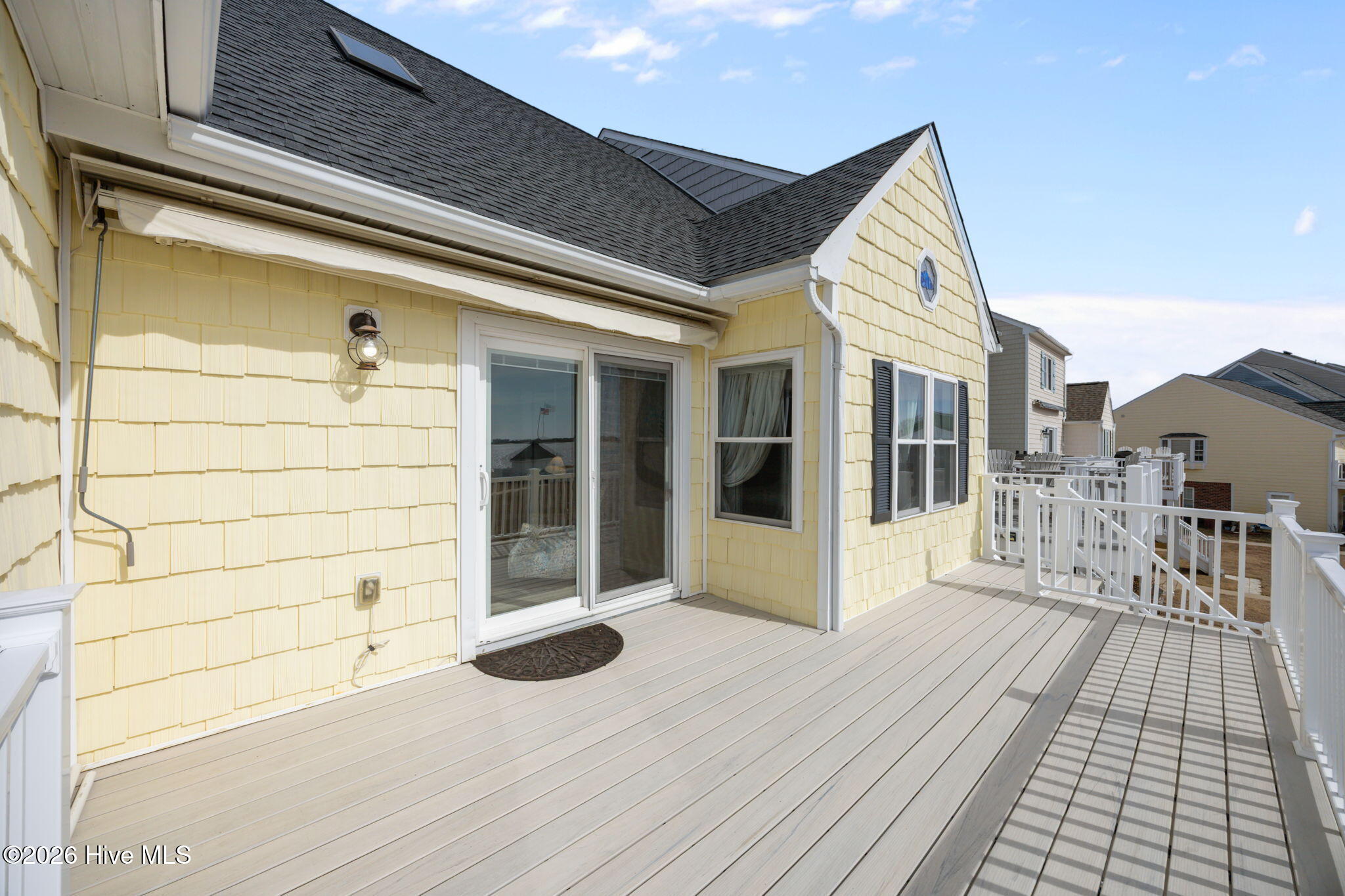 100555604 | Photo 38