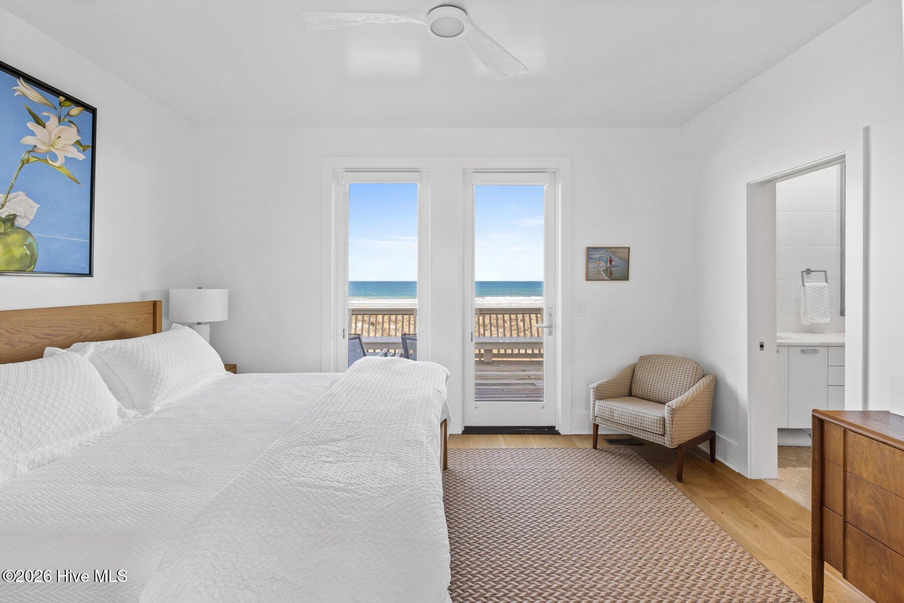 100560851 | Photo 24