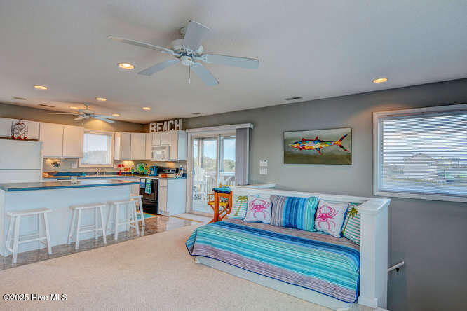 100520715 | Photo 10