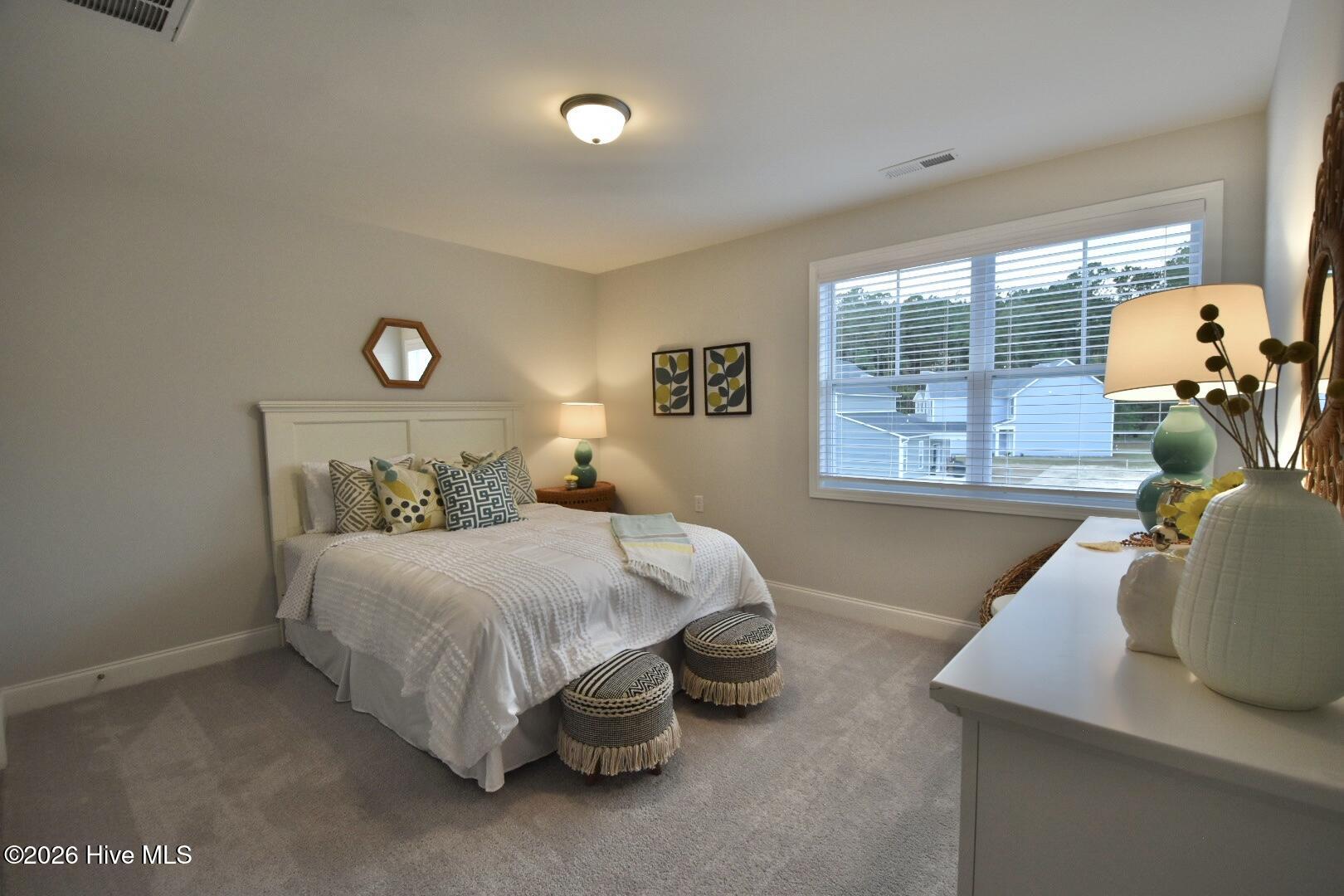 100550903 | Photo 17