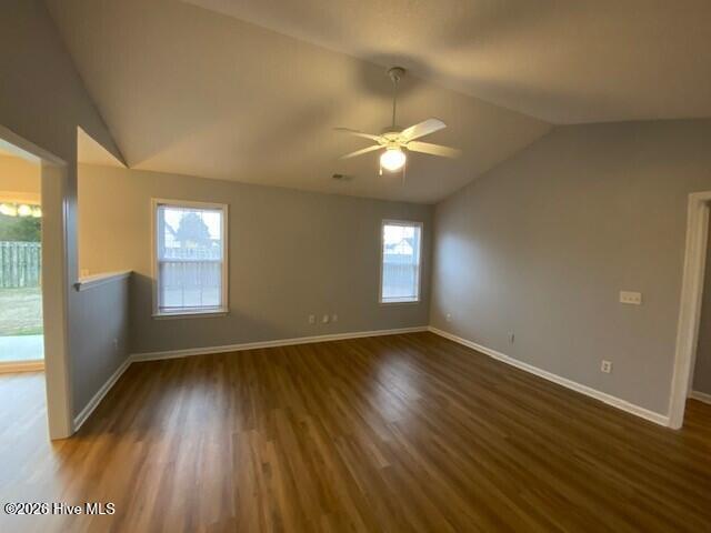 100550497 | Photo 10