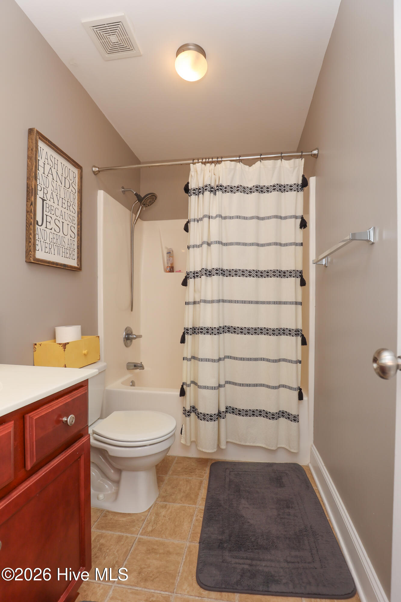 100559390 | Photo 34