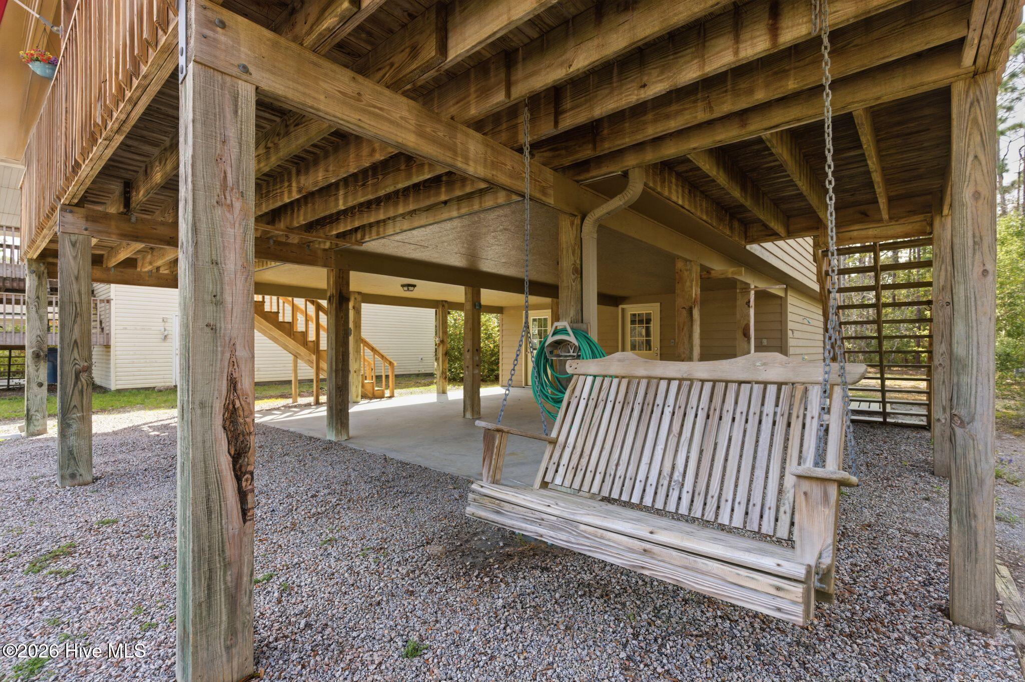 100564018 | Photo 43