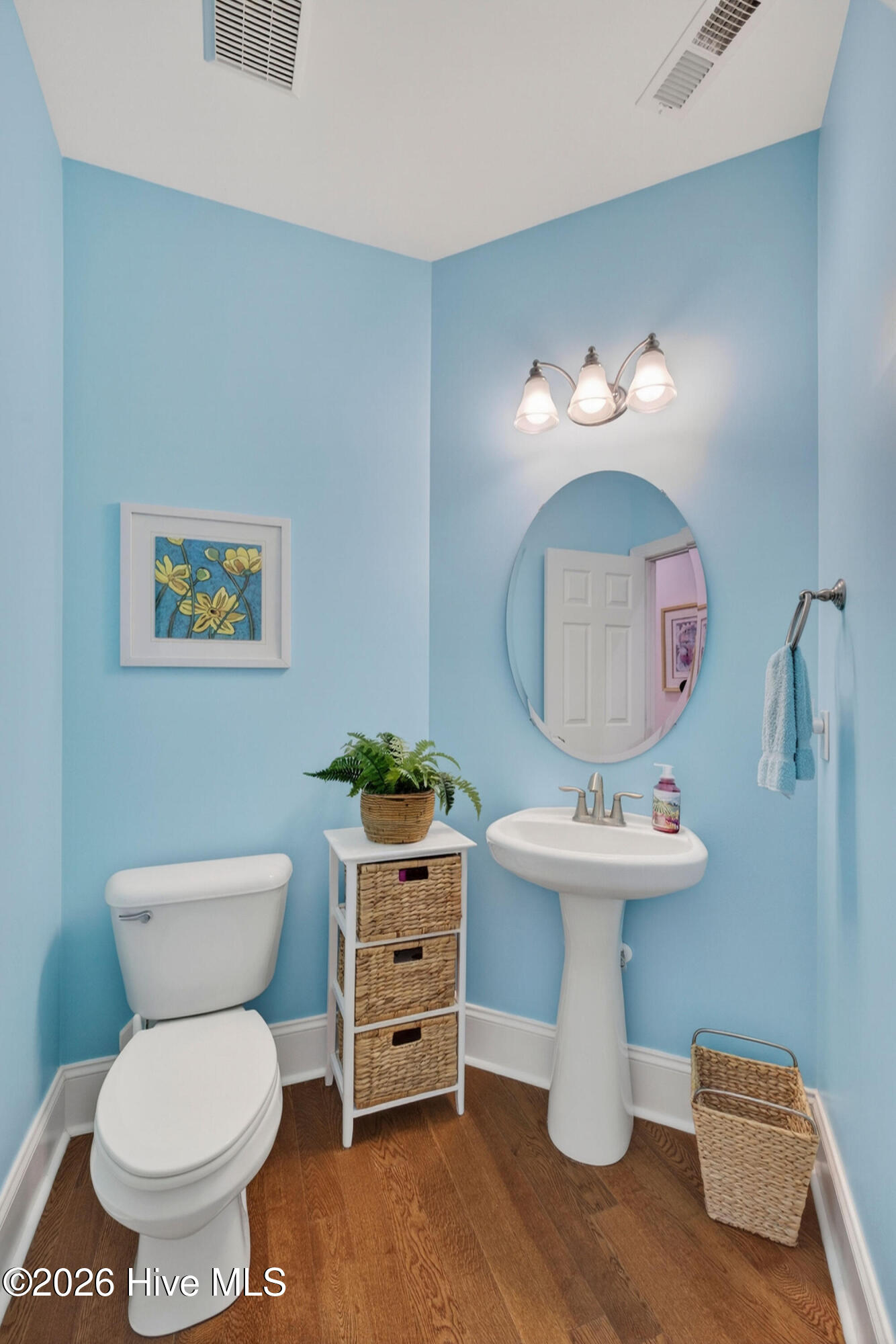 100557574 | Photo 38