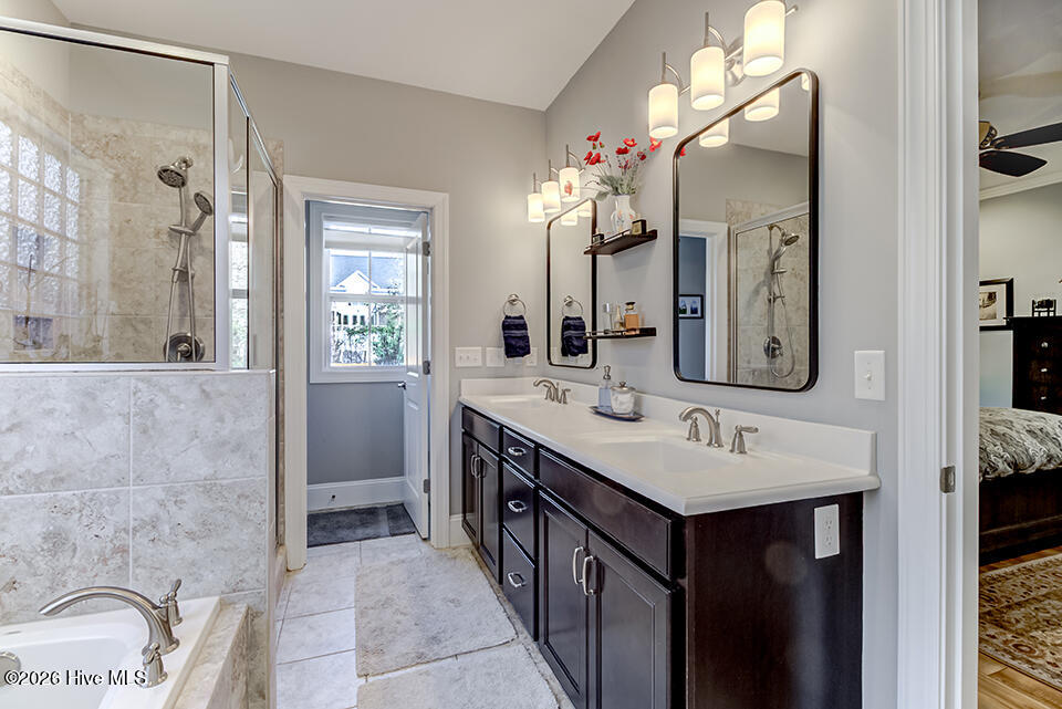 100553101 | Photo 16