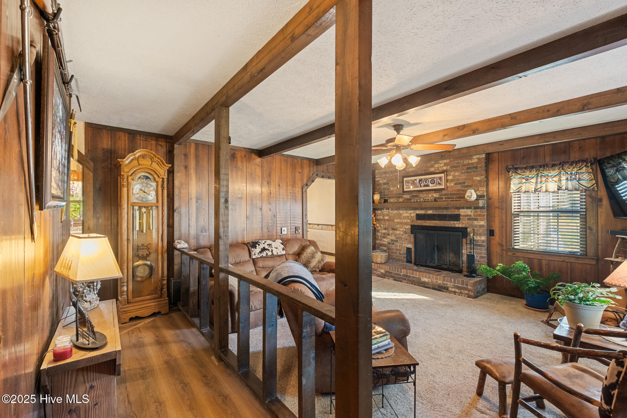 100542459 | Photo 17