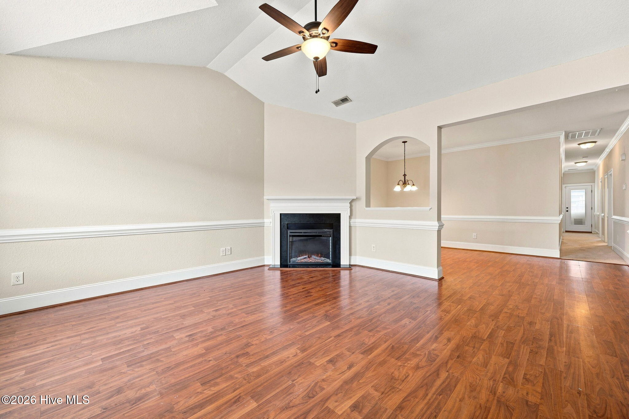 Exterior photo of 3504 Ellsworth Drive B, Greenville, NC 27834. MLS: 100589070
