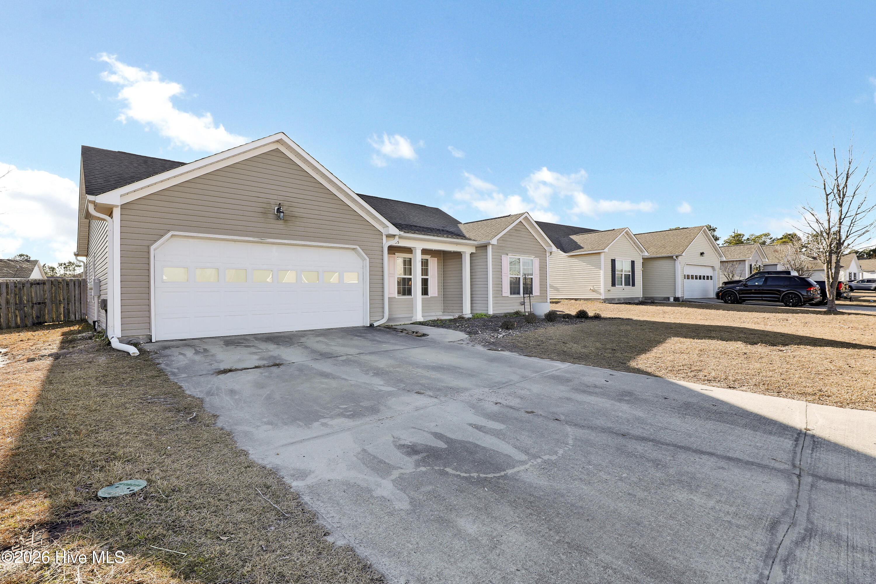 100550562 | Photo 12