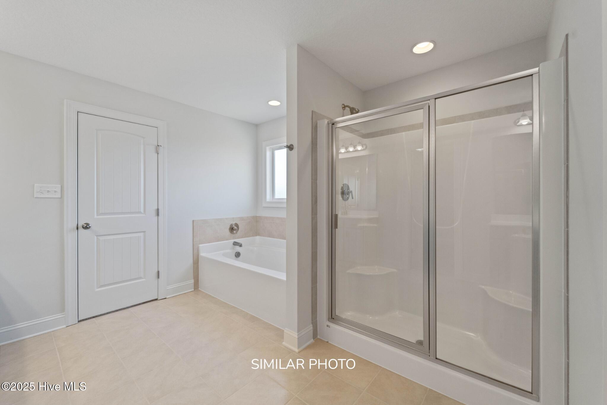 100543832 | Photo 35