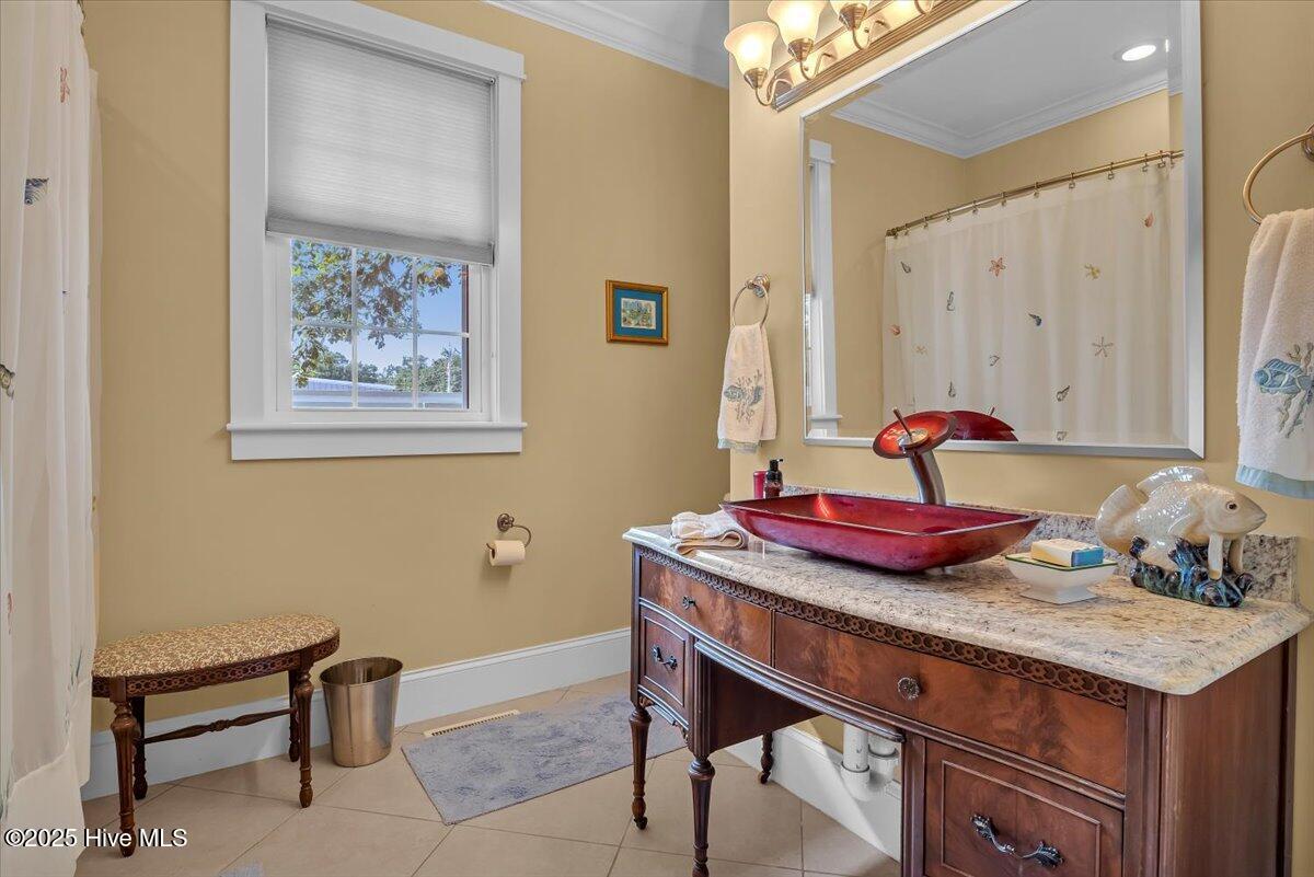 100556221 | Photo 18