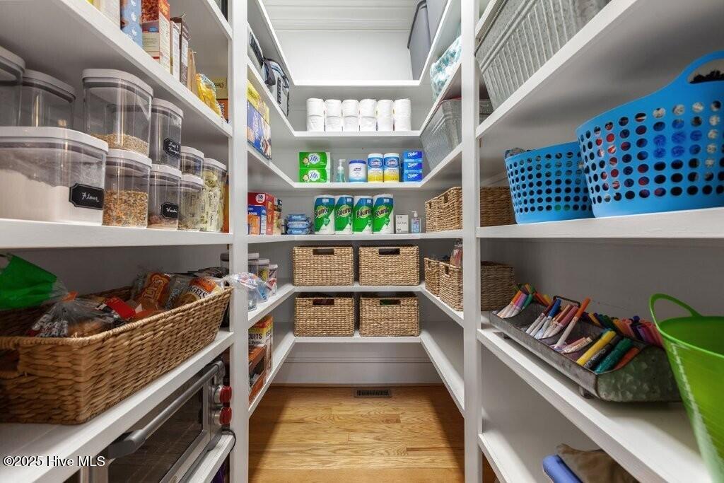 100553124 | Photo 27