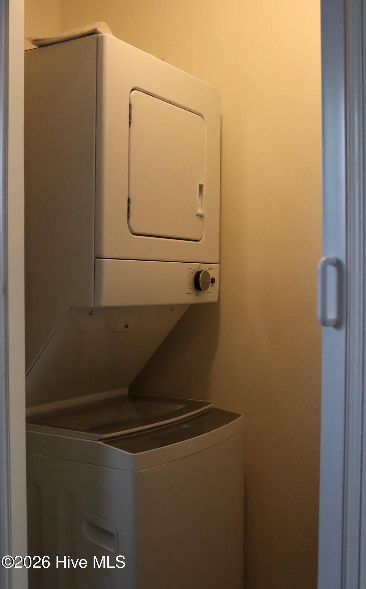 100552101 | Photo 17