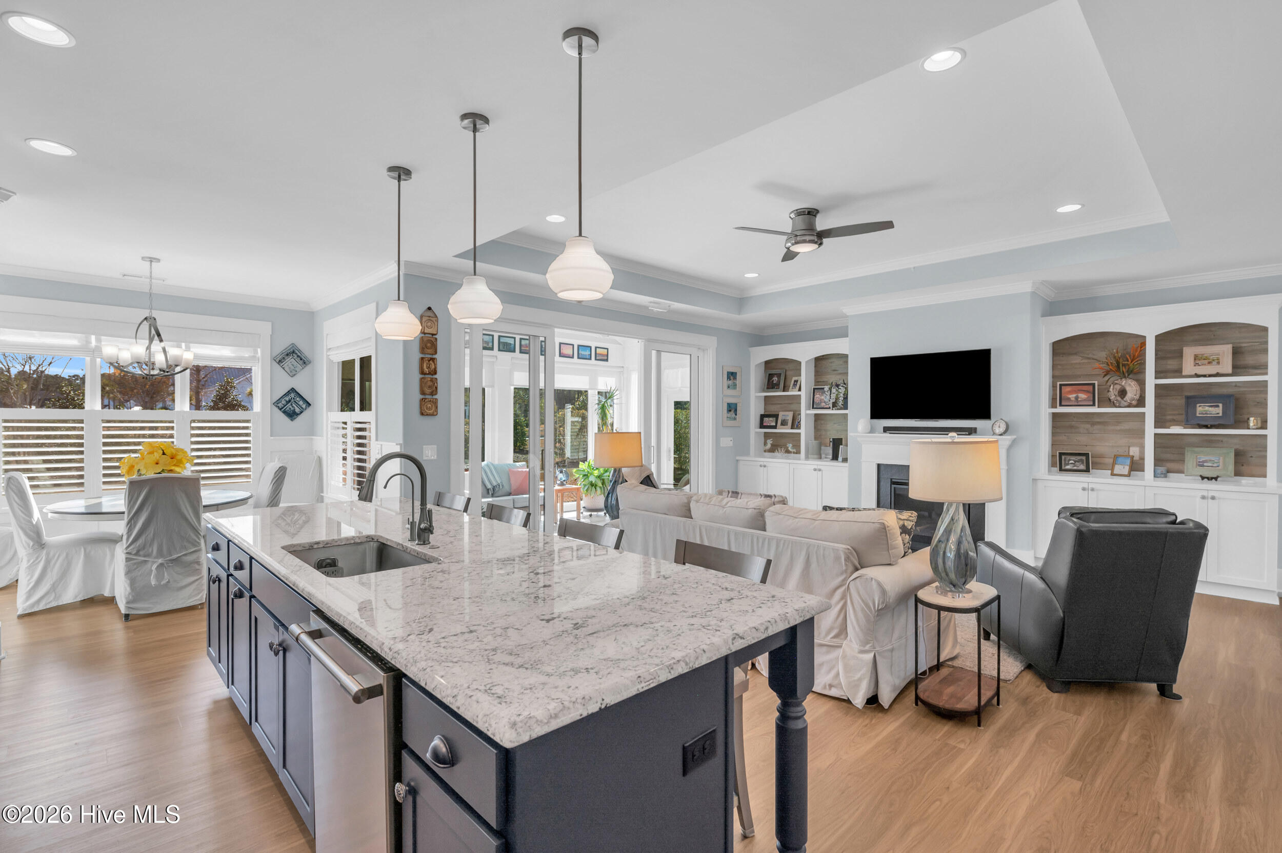 100550719 | Photo 12