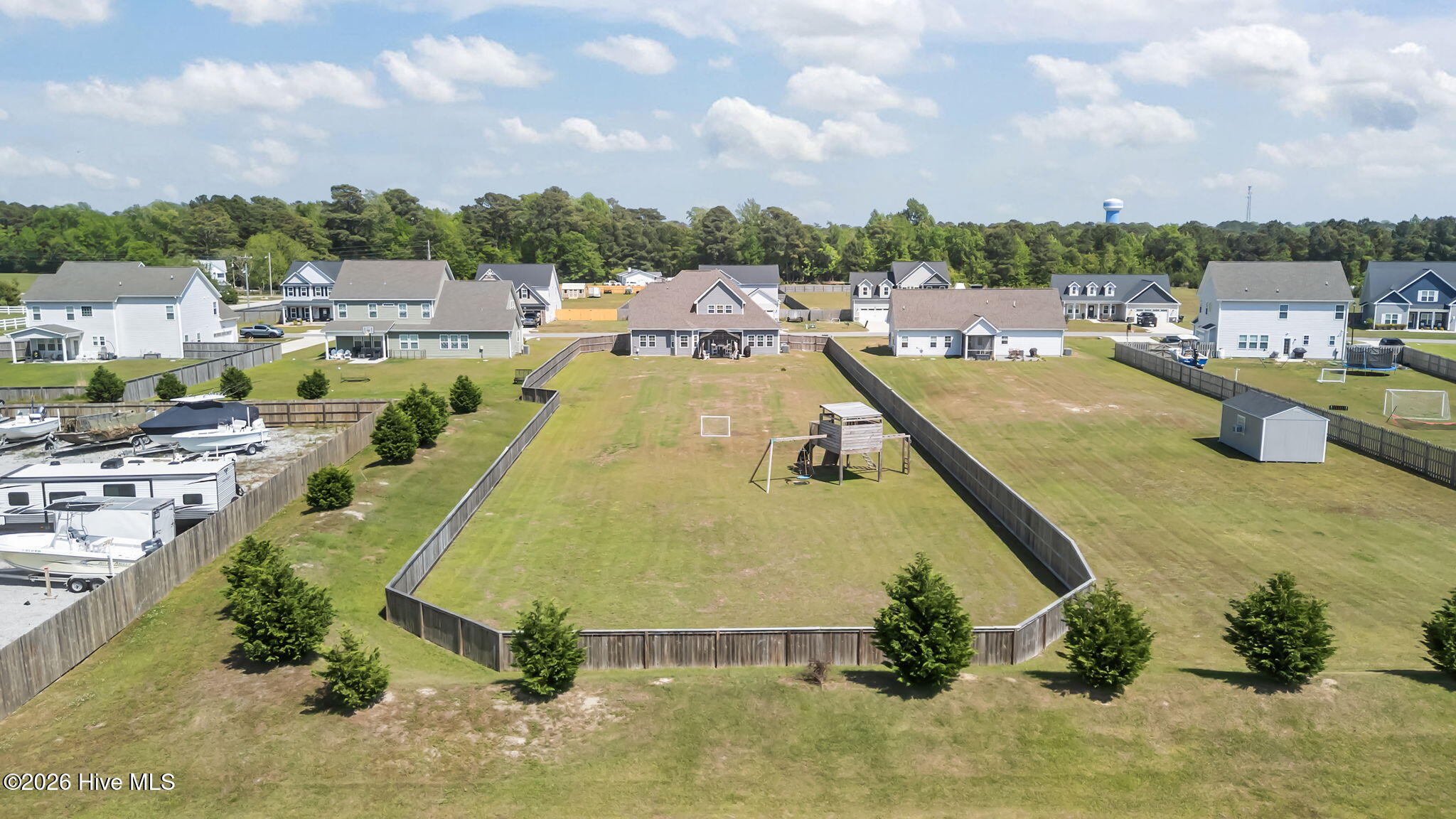 100569741 | Photo 44