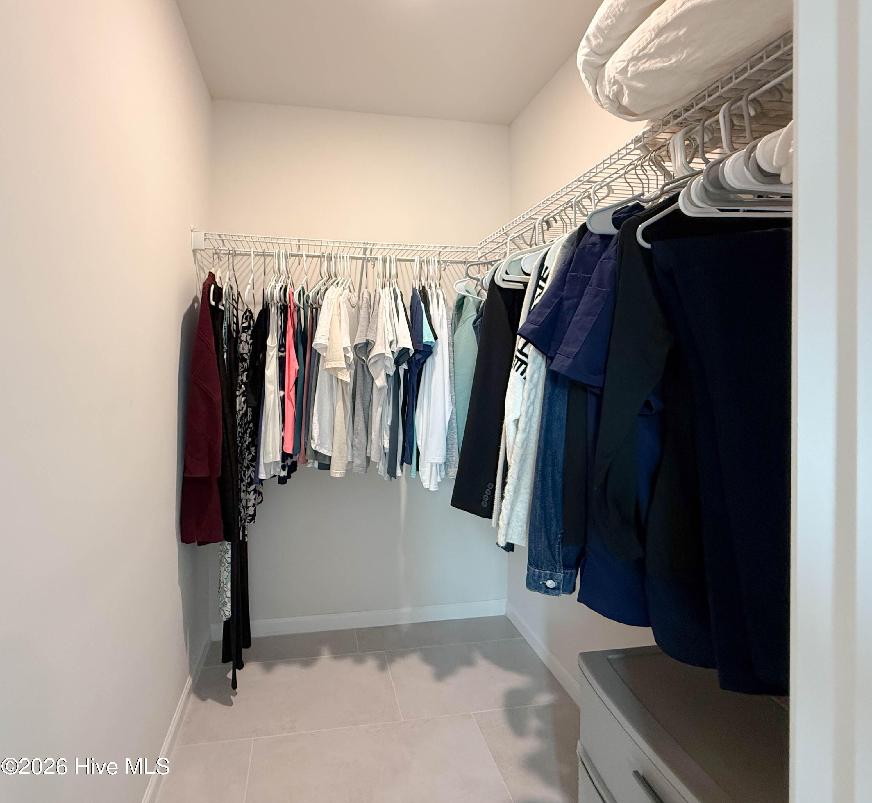 100548876 | Photo 26