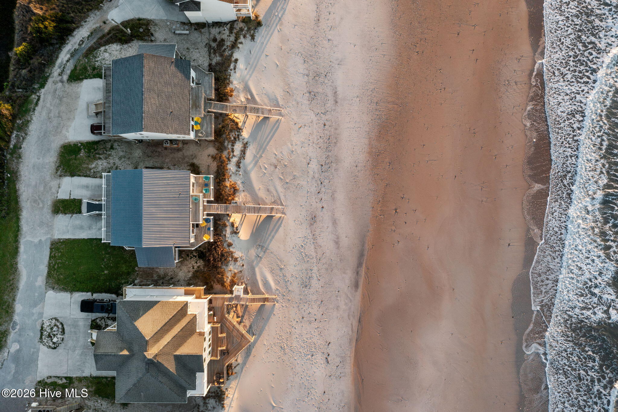 100567170 | Photo 13