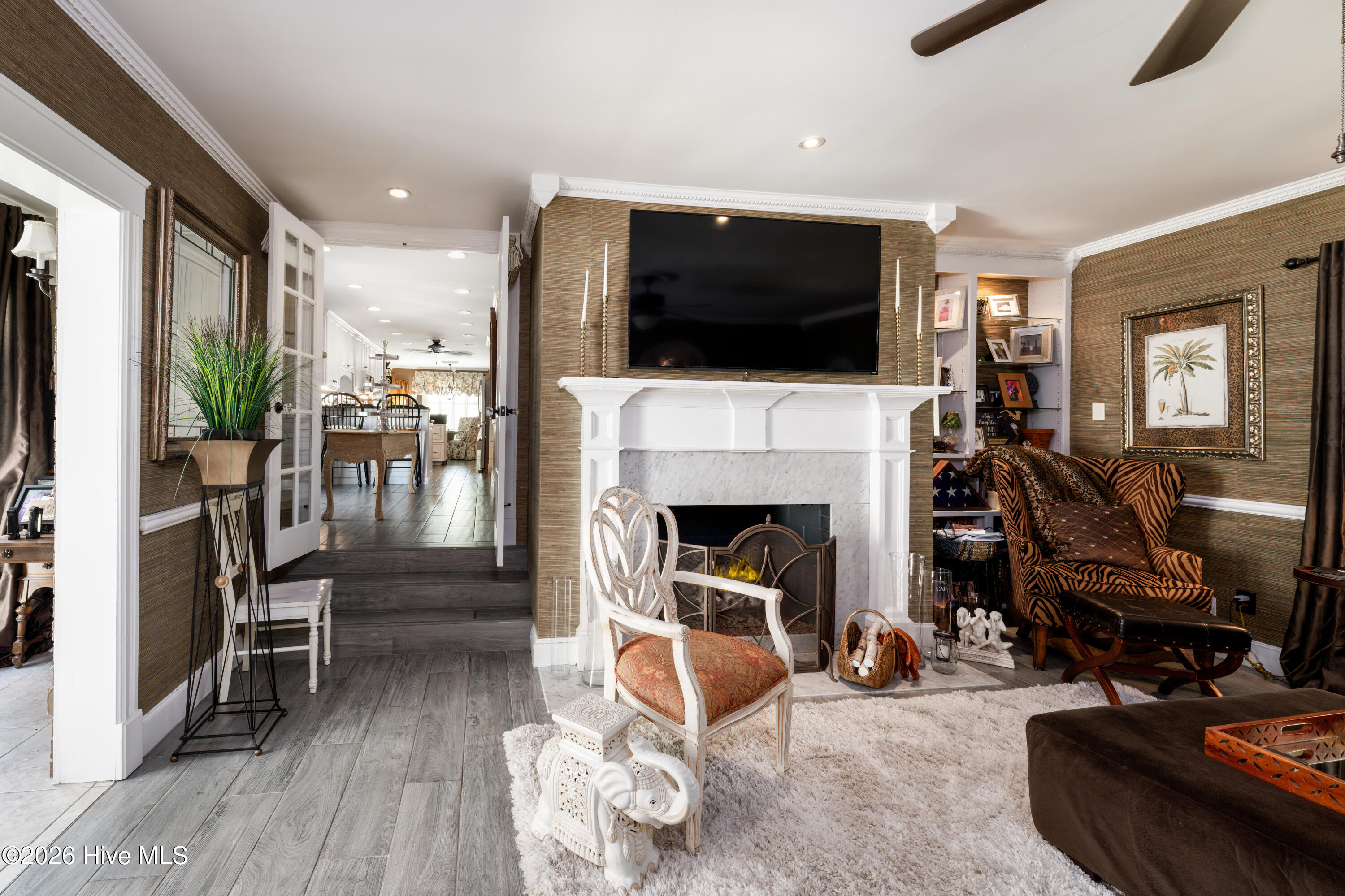 100565005 | Photo 27