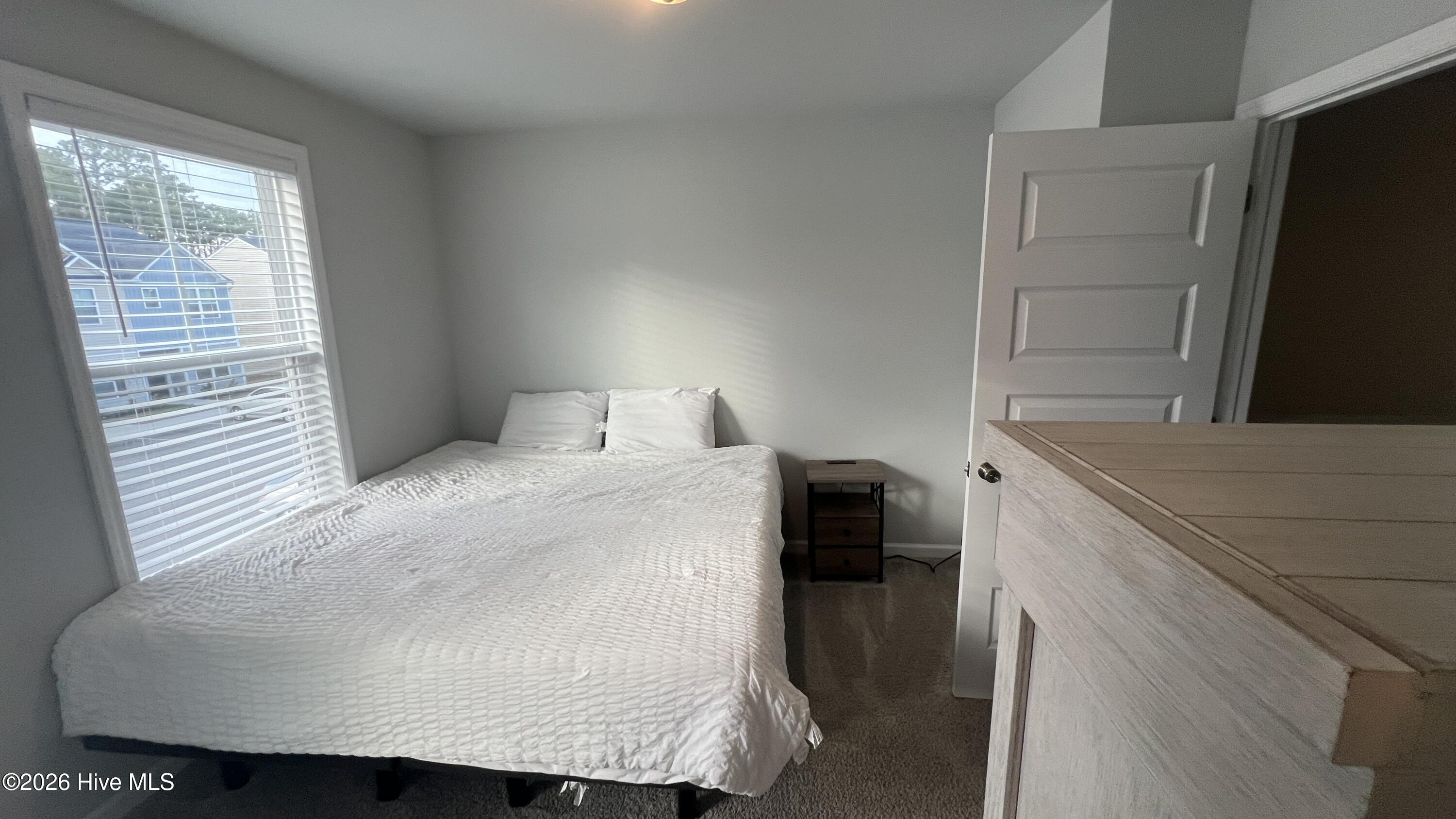 100550650 | Photo 17