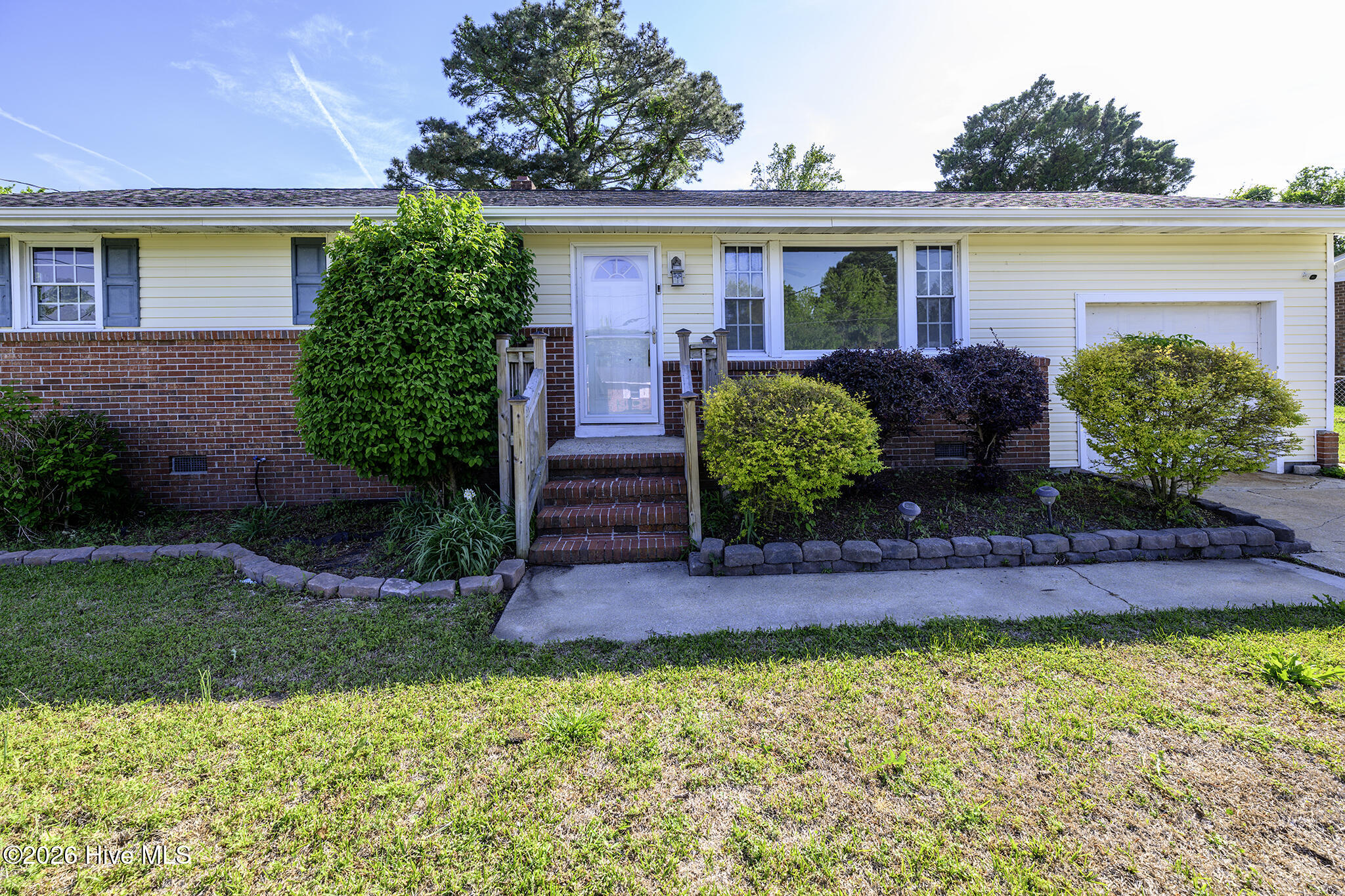 100567518 | Photo 27