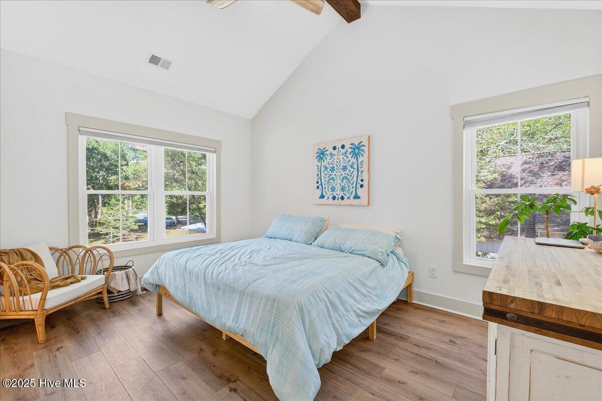 100536911 | Photo 24