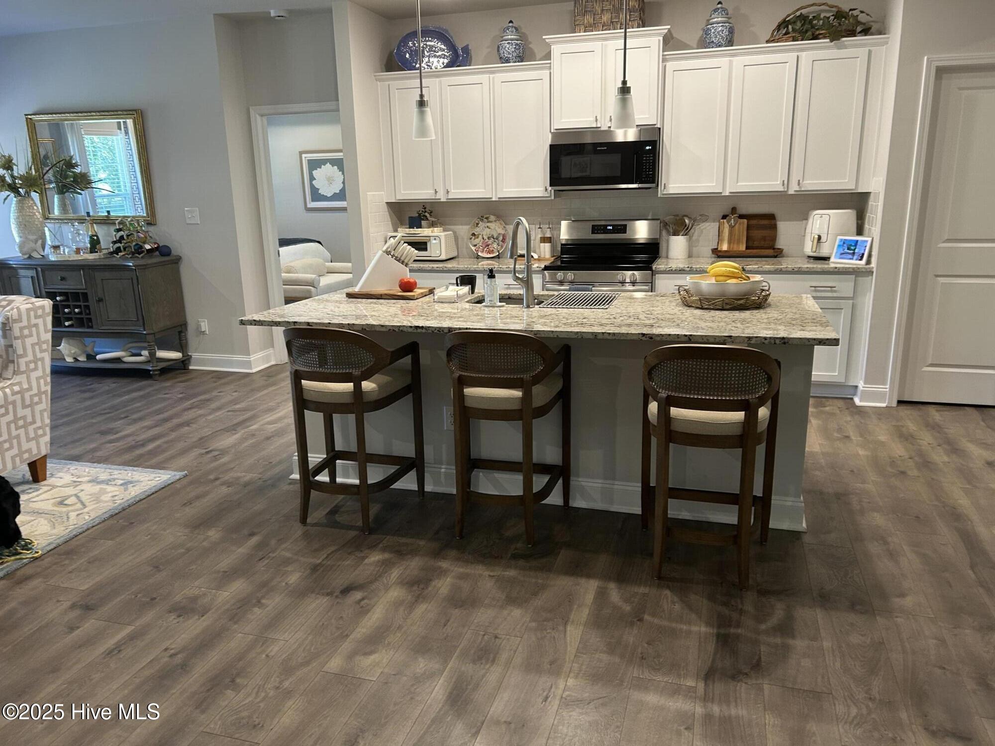 Austin - 1108 kitchen 5