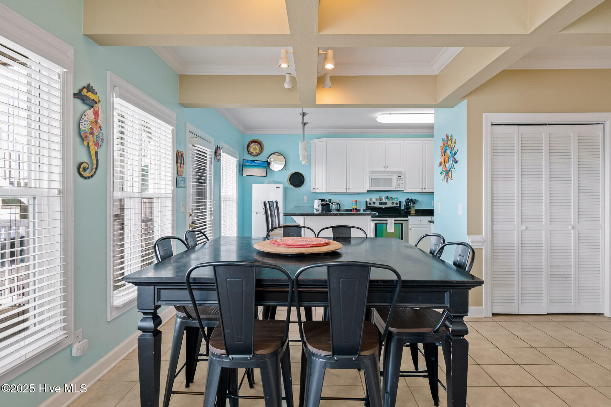 100492217 | Photo 17