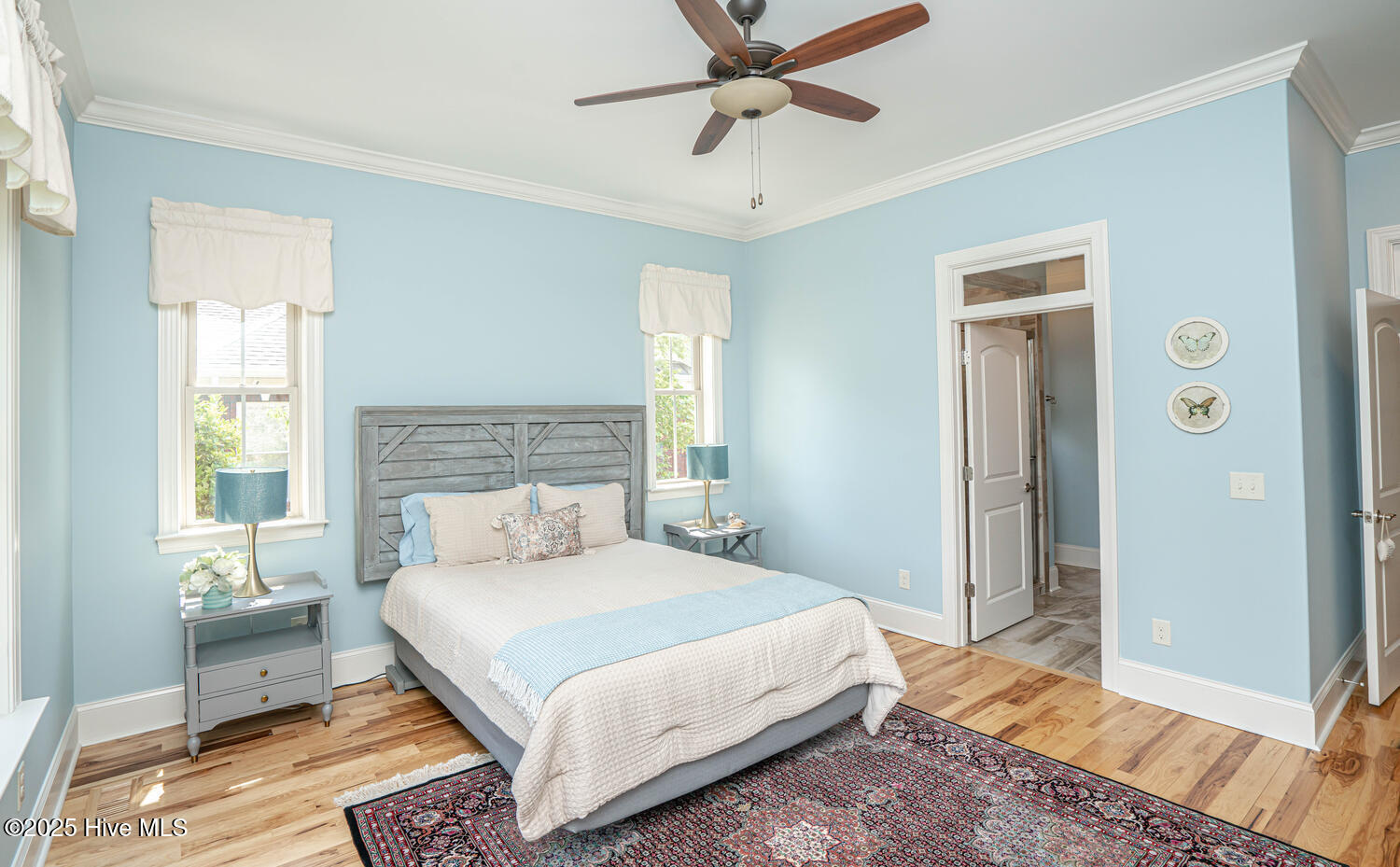 100514685 | Photo 40