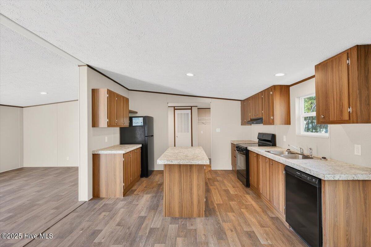 100544292 | Photo 22