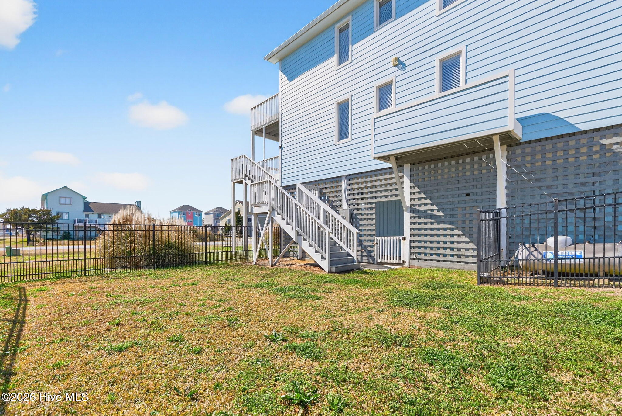 100556711 | Photo 30