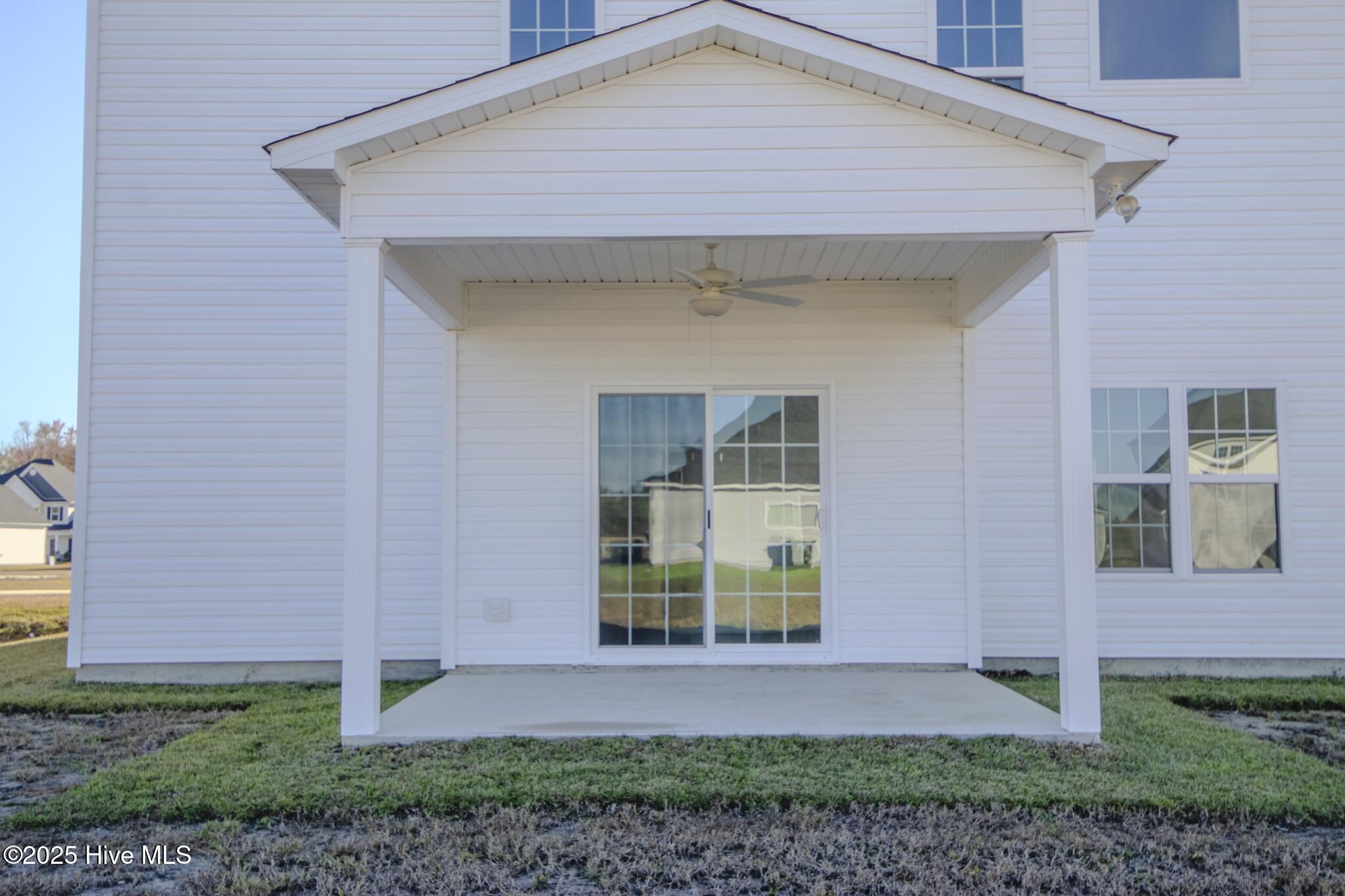 100488921 | Photo 32