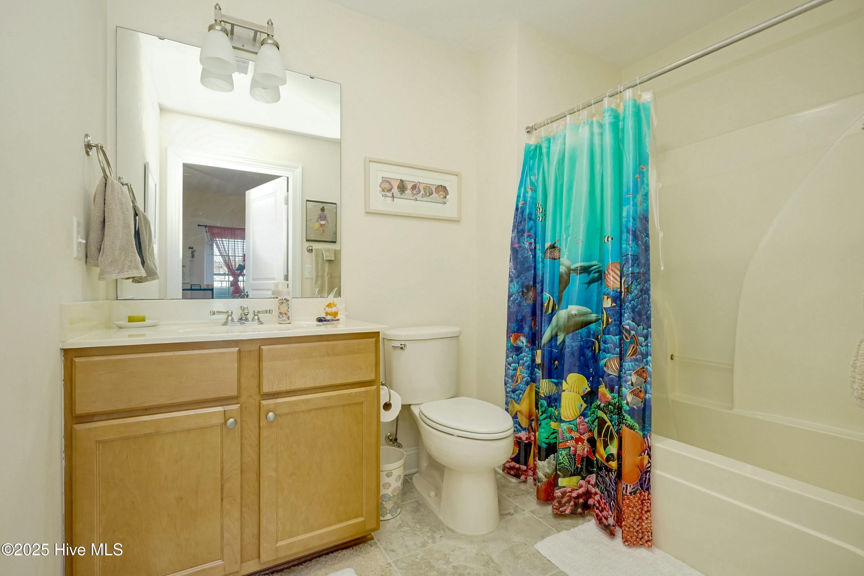 100483051 | Photo 12