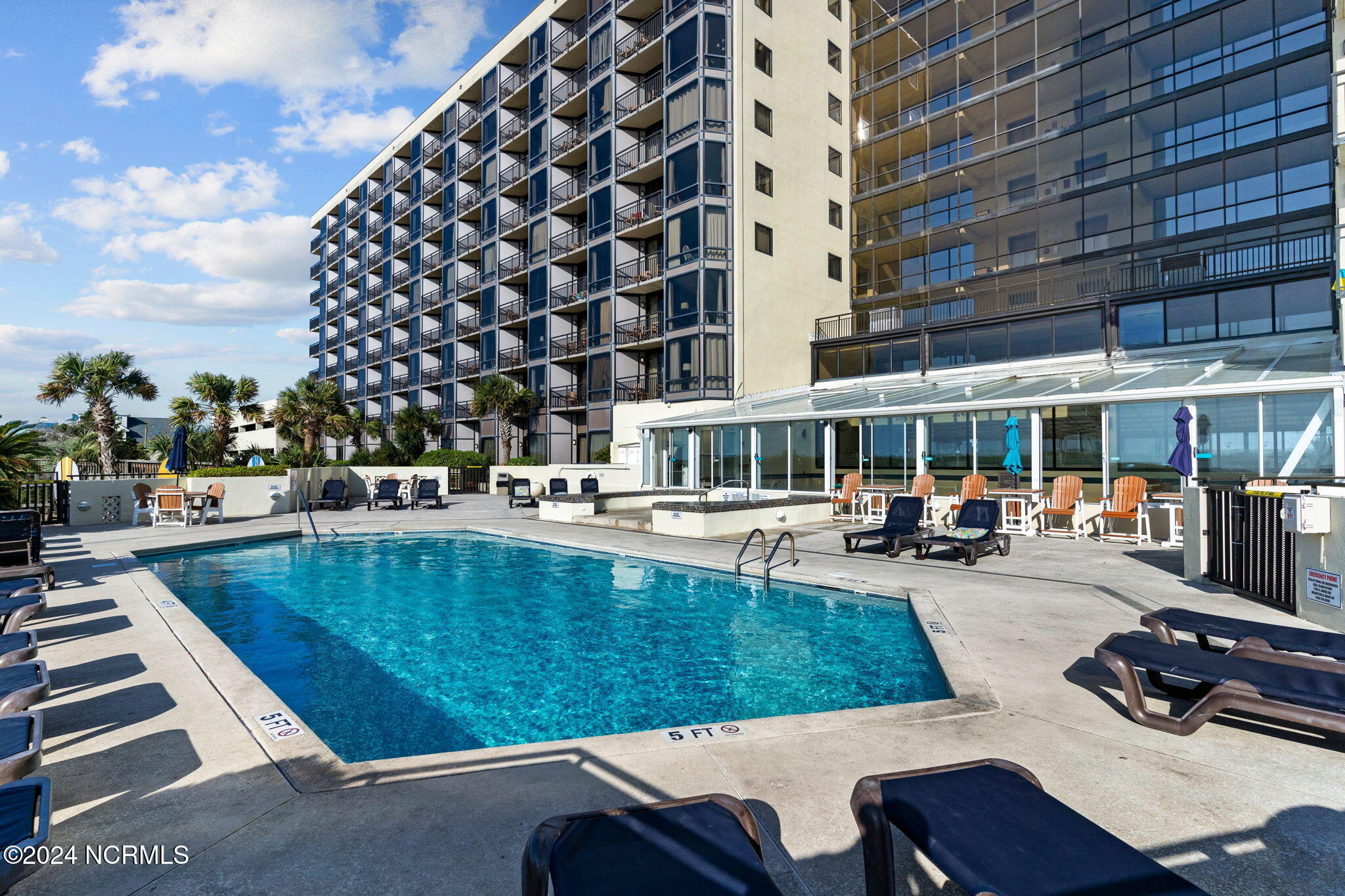 100531312 | Photo 35