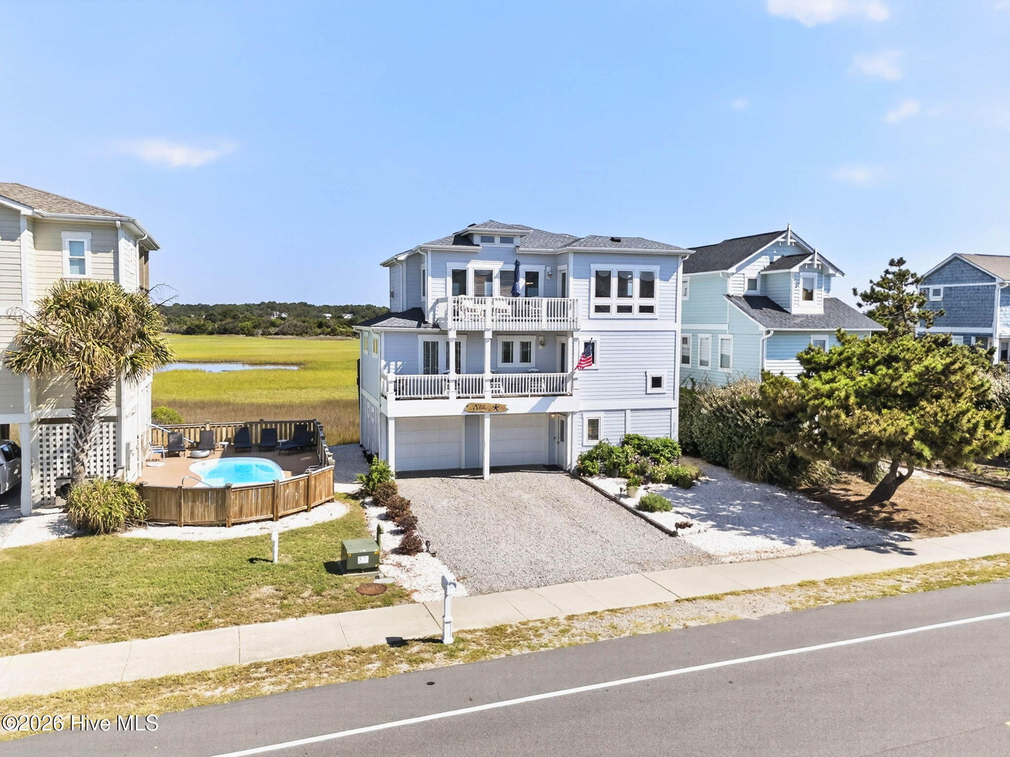 Photo 3 of Single family home for sale at 652 Ocean Blvd W, Holden Beach, NC 28462 | MLS# 100598437 | Listing updated on 2026-09-22