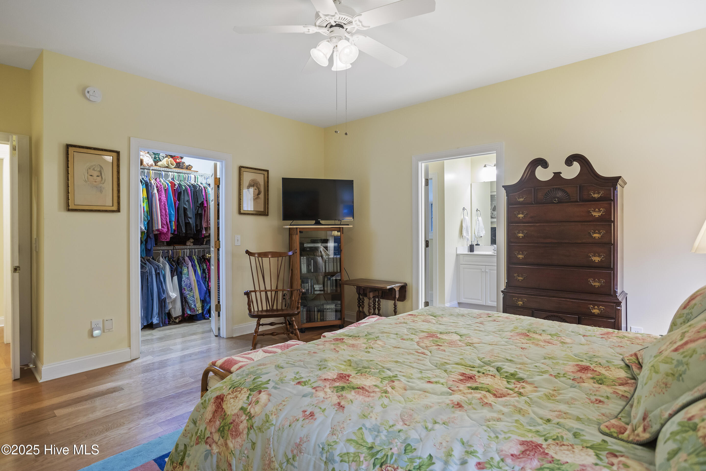 100528316 | Photo 30