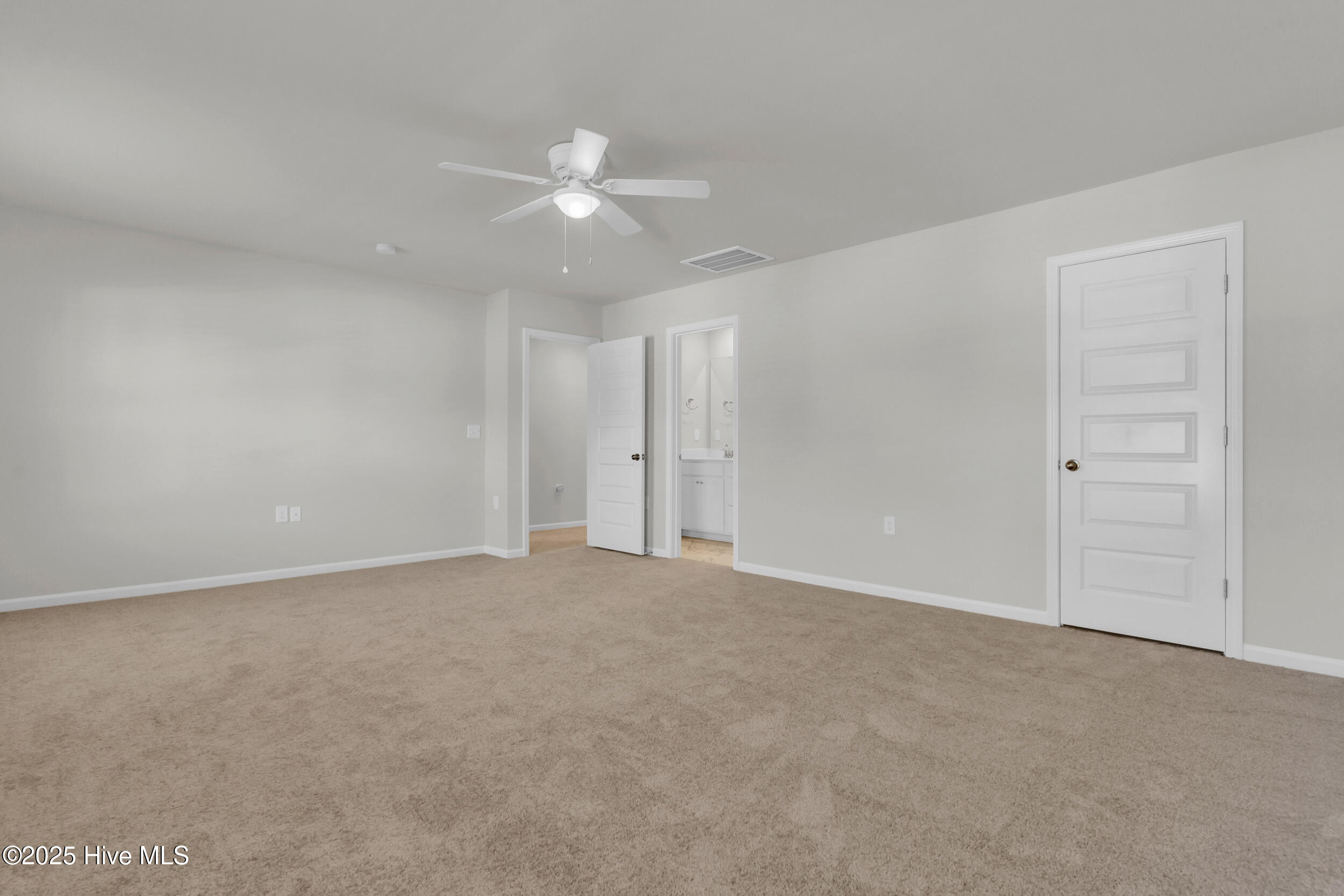 100546291 | Photo 36