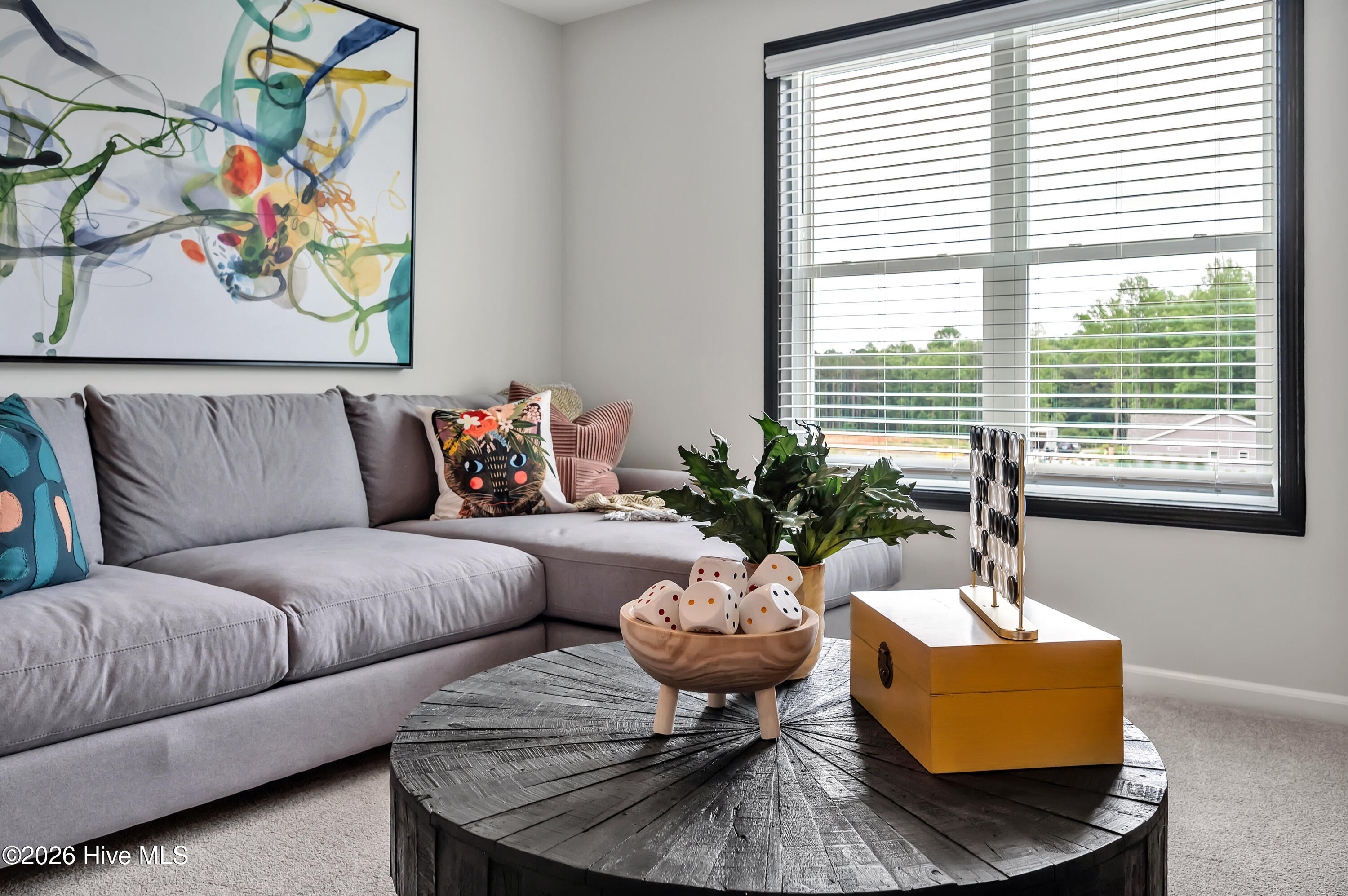 100548090 | Photo 18