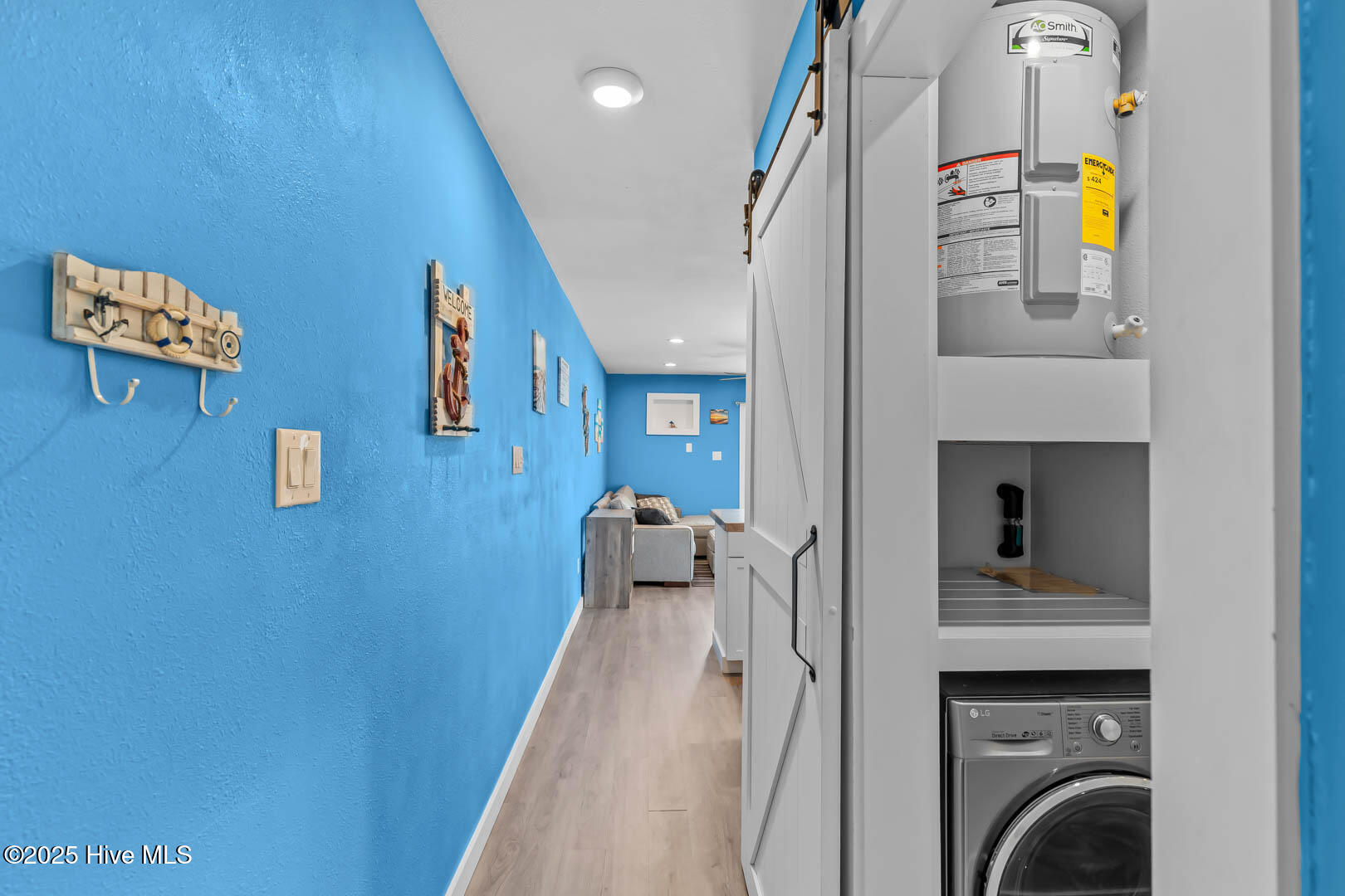 100505296 | Photo 14