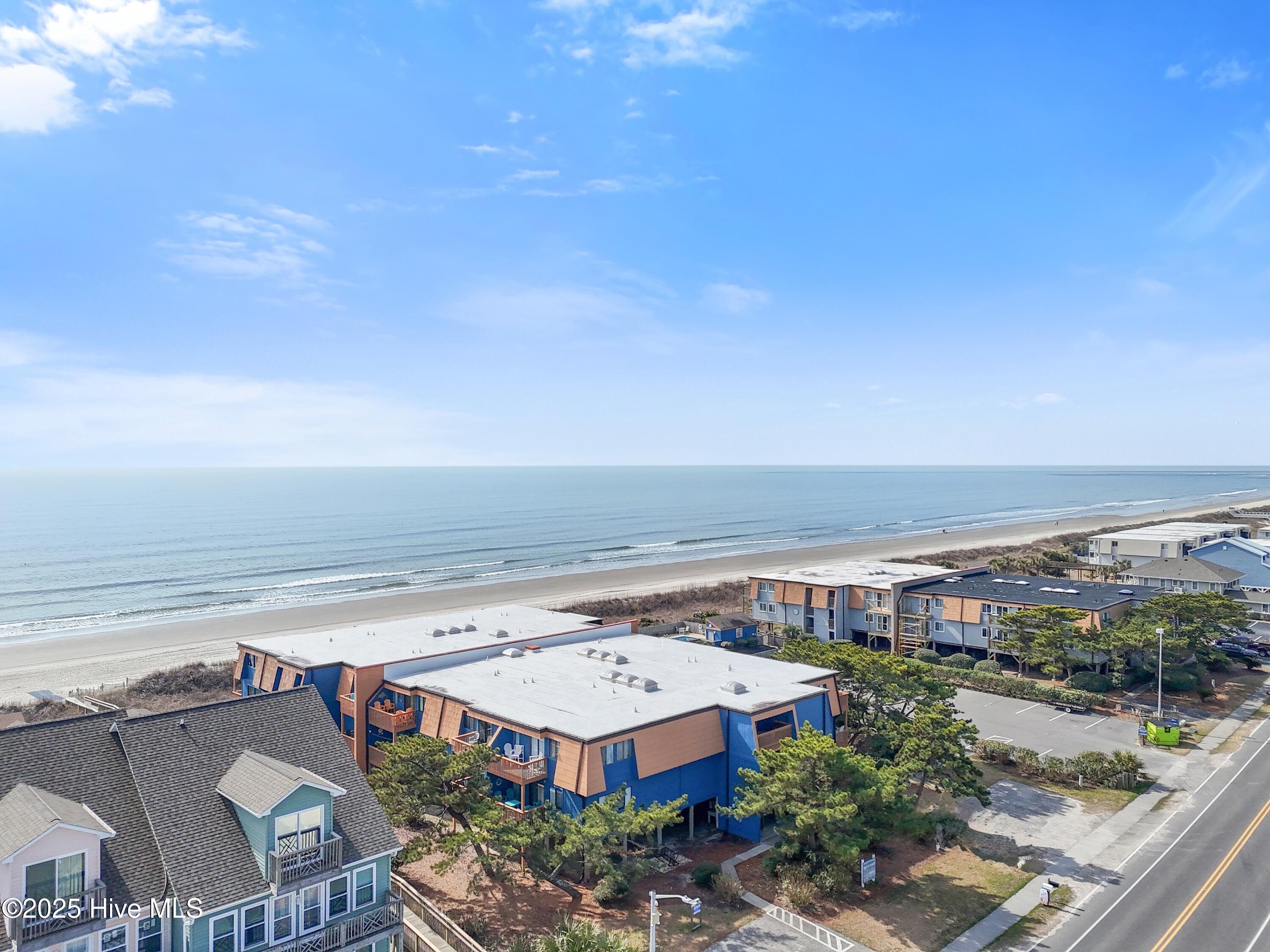 100492012 | Photo 42