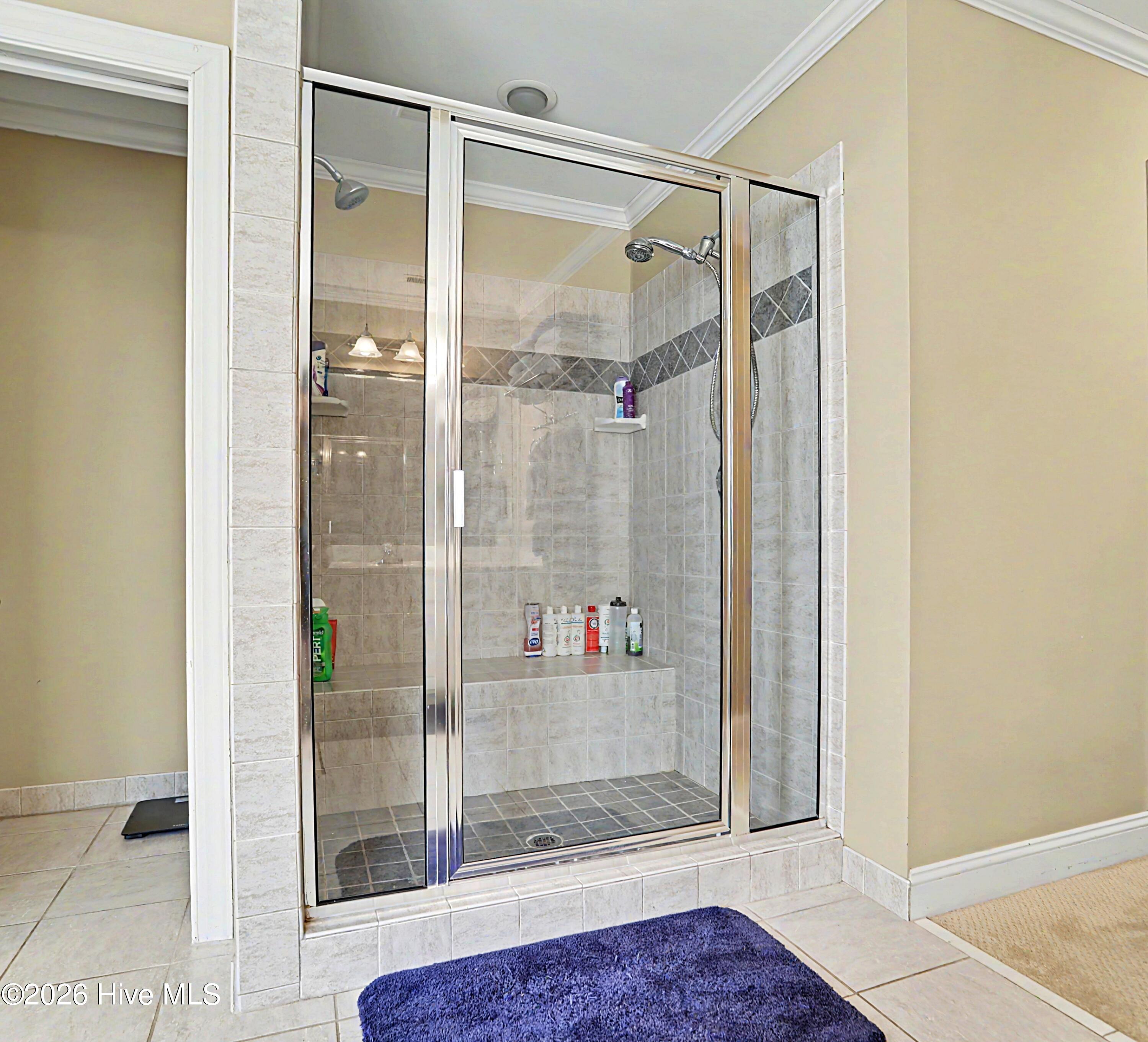 100564012 | Photo 11