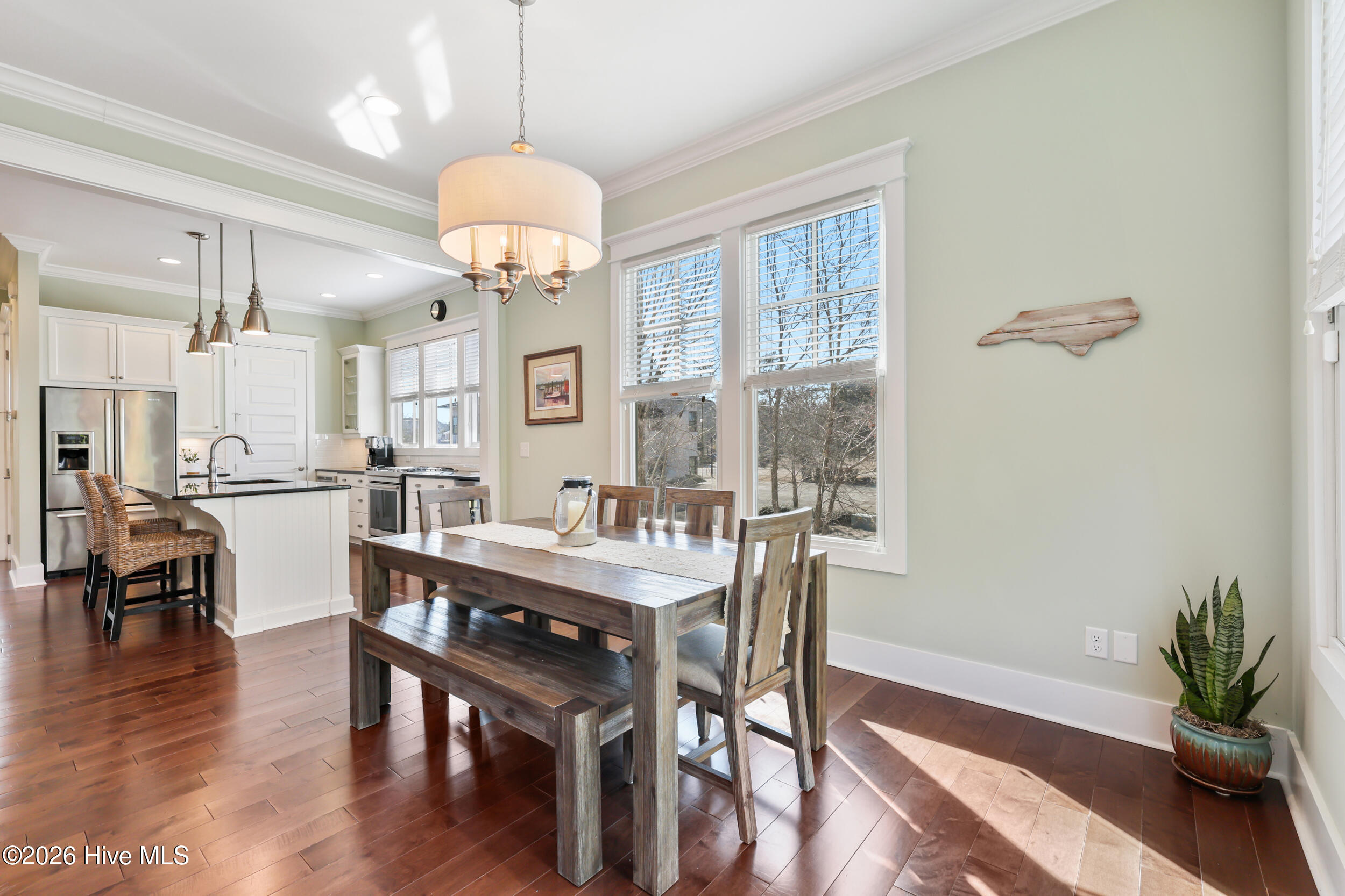 100553548 | Photo 22