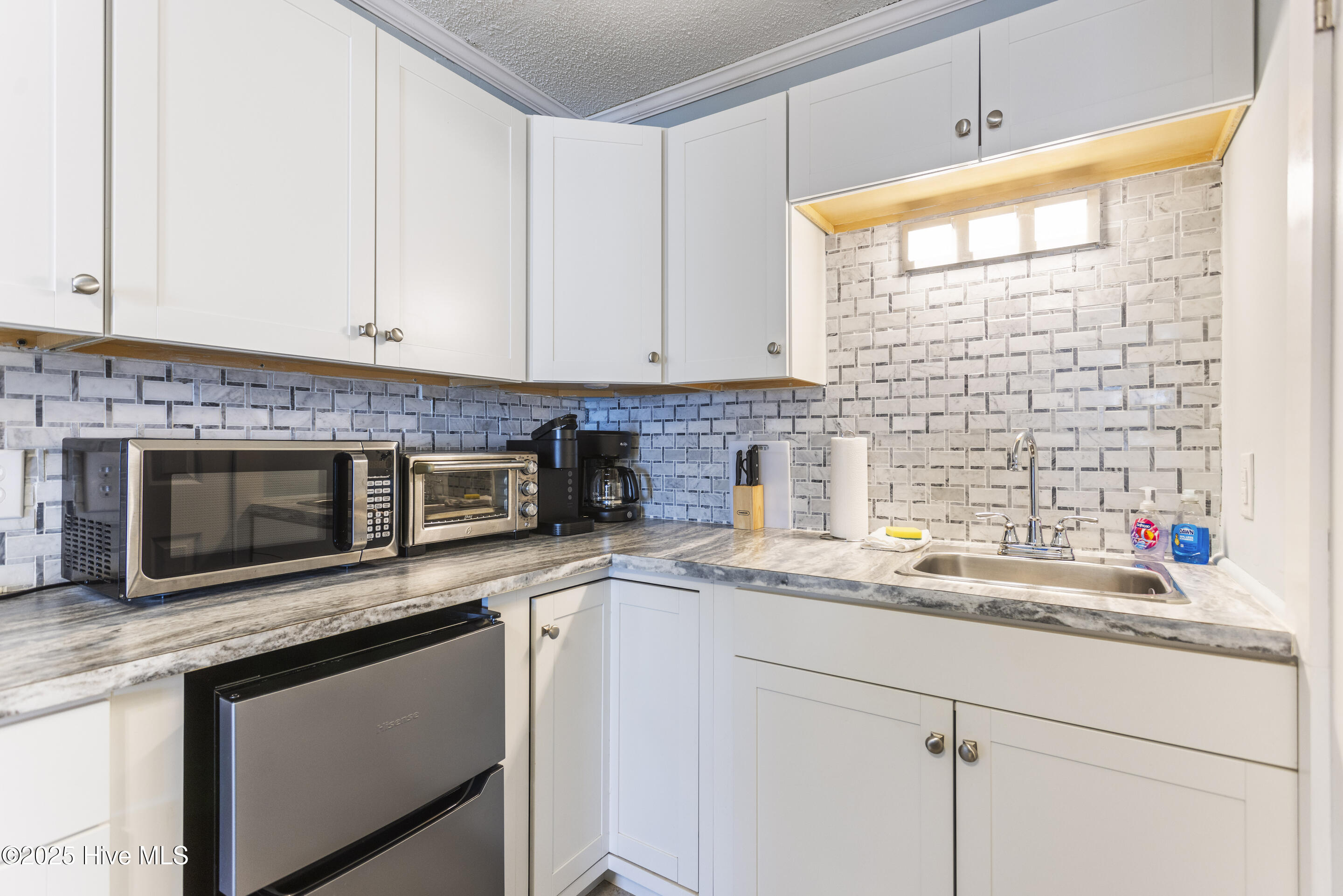 100487162 | Photo 16