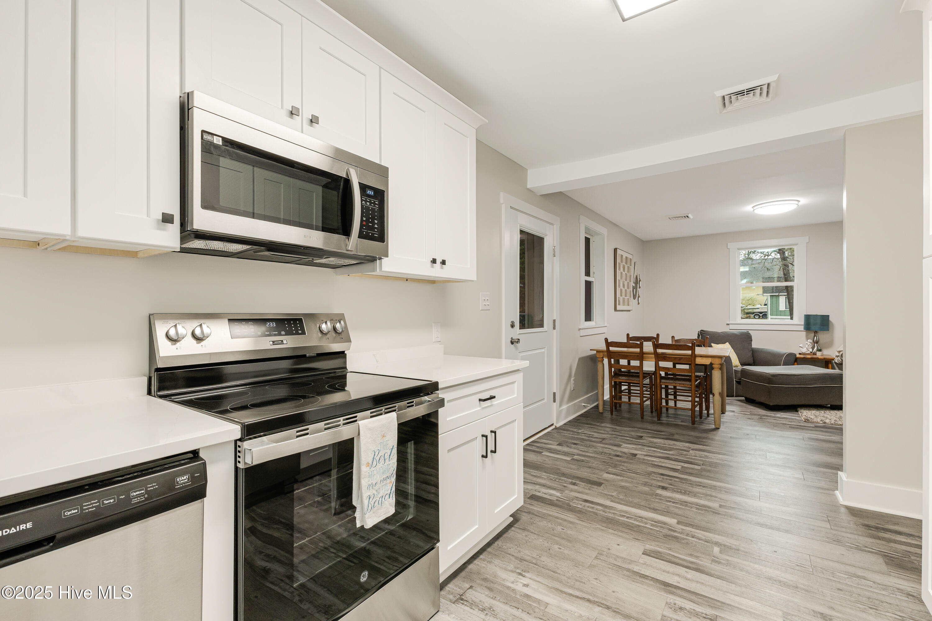 100501720 | Photo 21