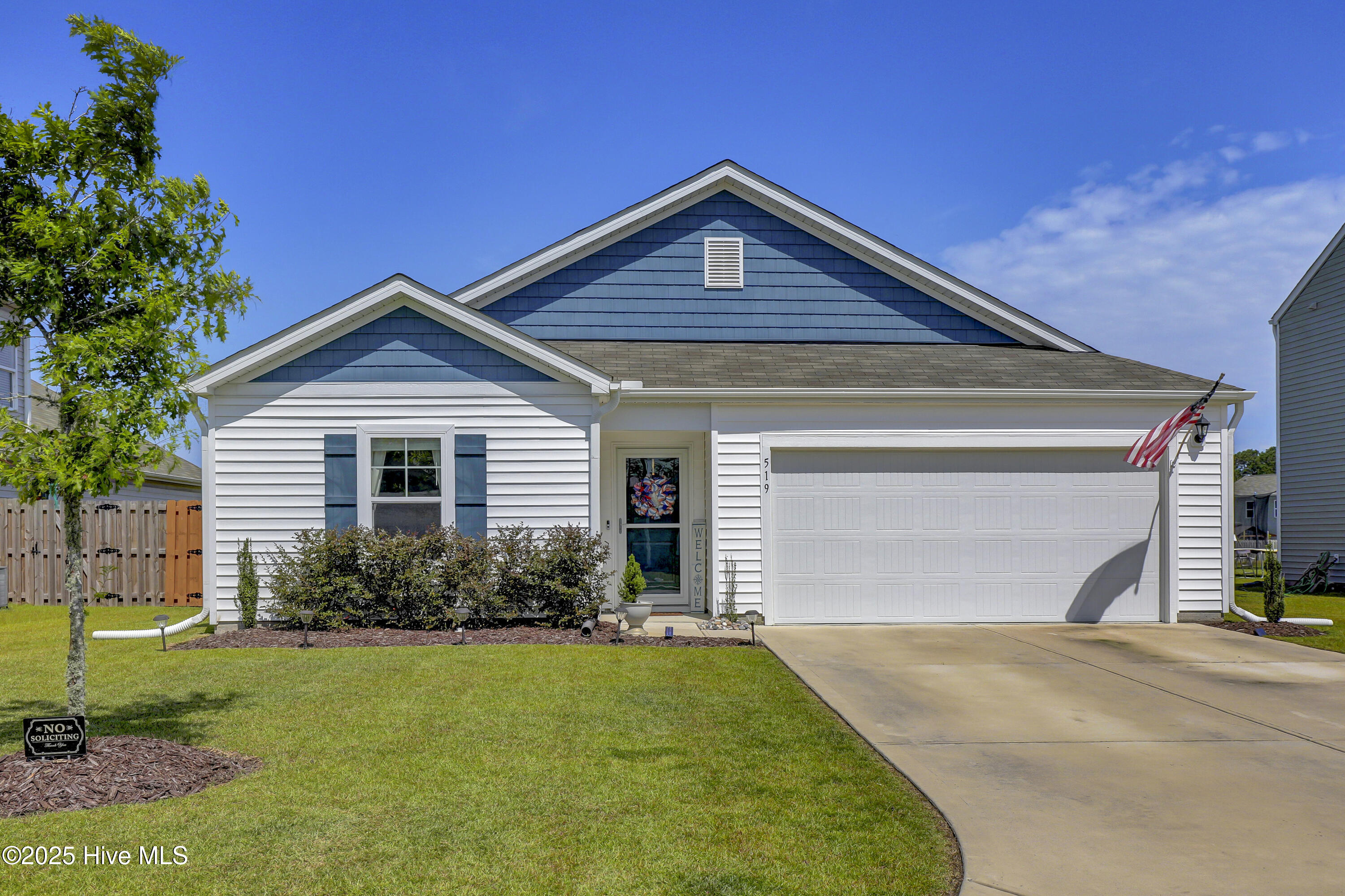 519 Birdsong Drive, Holly Ridge, NC 28445 – photo 2: 519 Birdsong Drive